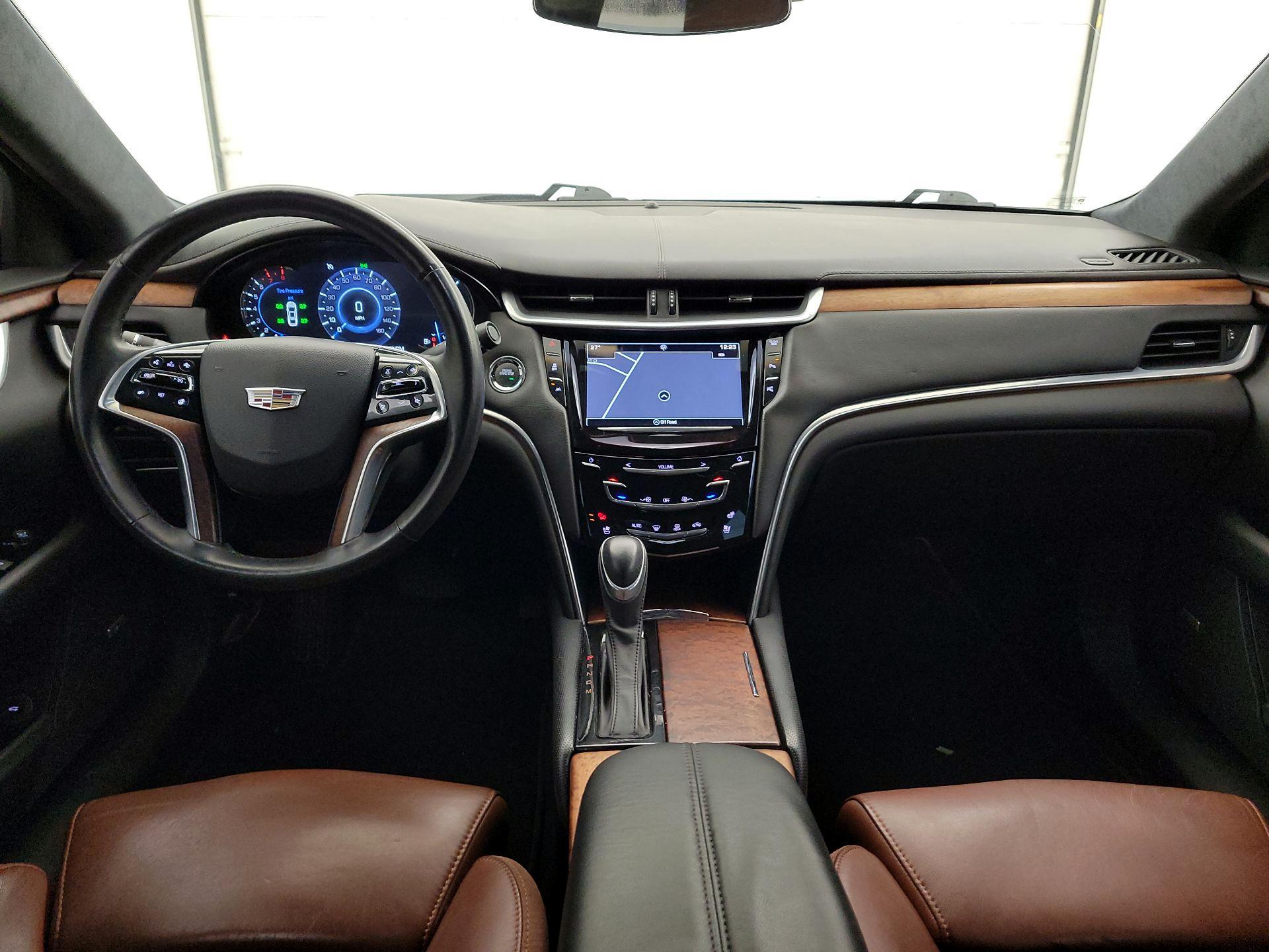 Thumbnail: 2016 Cadillac XTS - 9