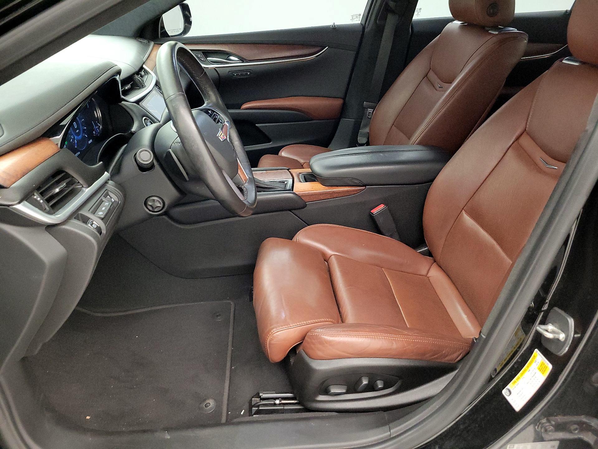 Thumbnail: 2016 Cadillac XTS - 11