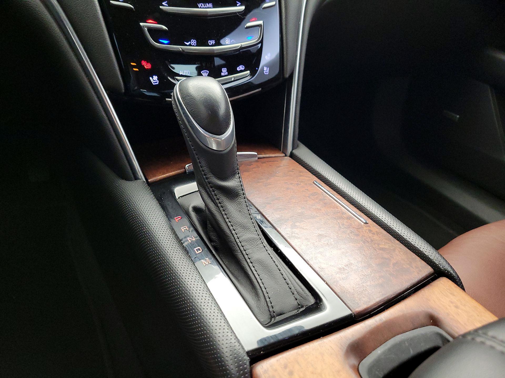 Thumbnail: 2016 Cadillac XTS - 18