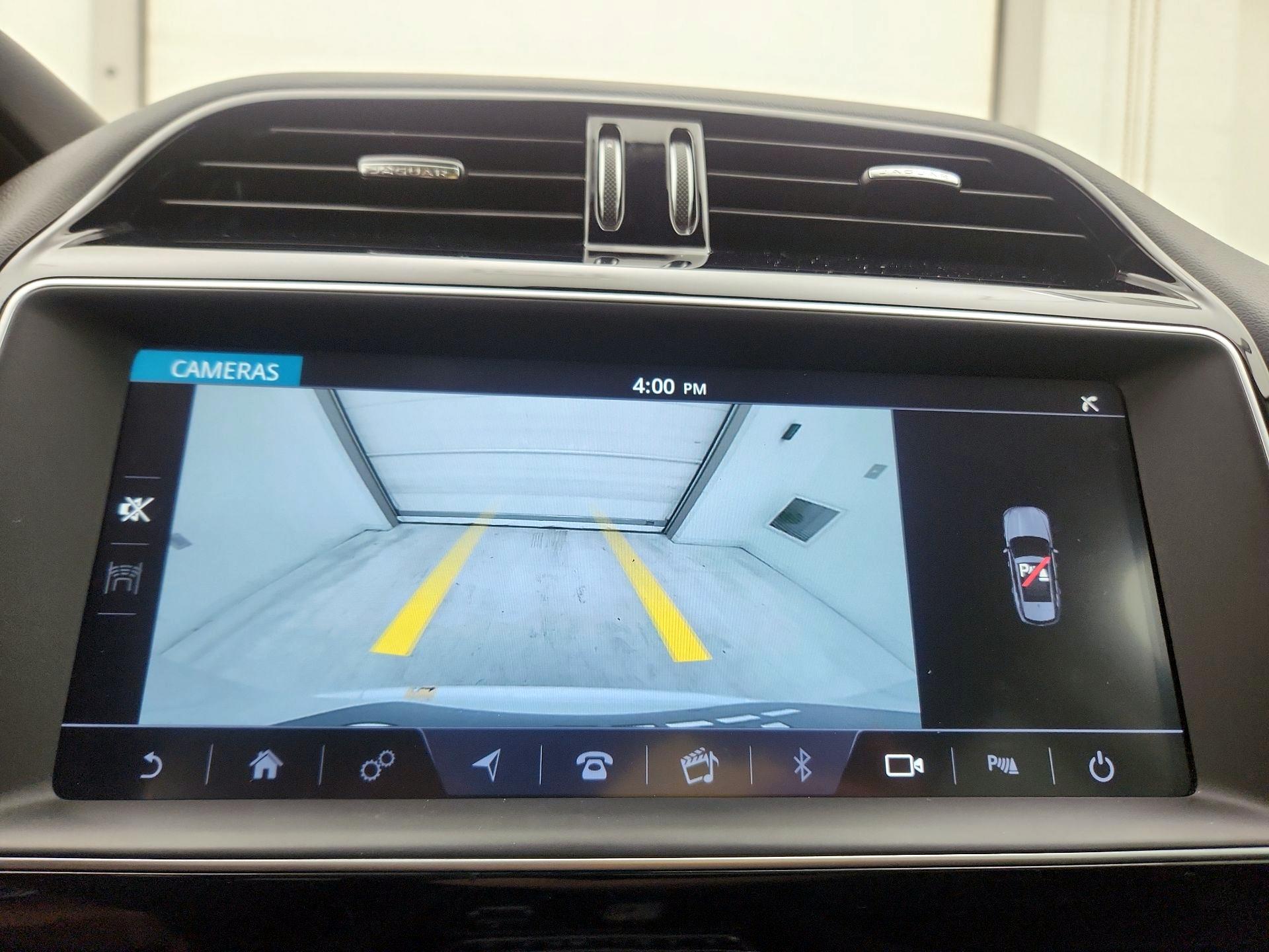 Thumbnail: 2019 Jaguar F-Pace - 15