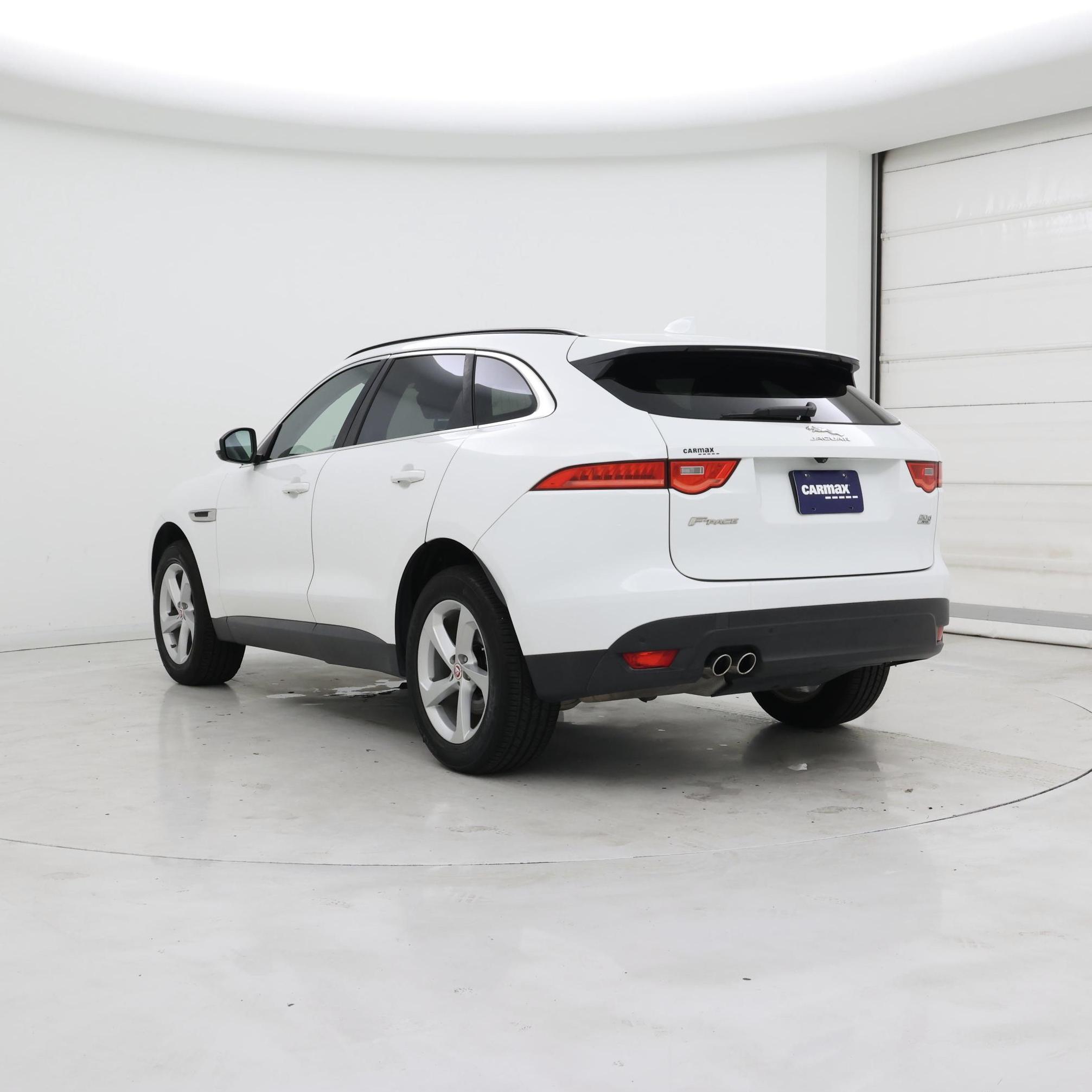 Thumbnail: 2019 Jaguar F-Pace - 2
