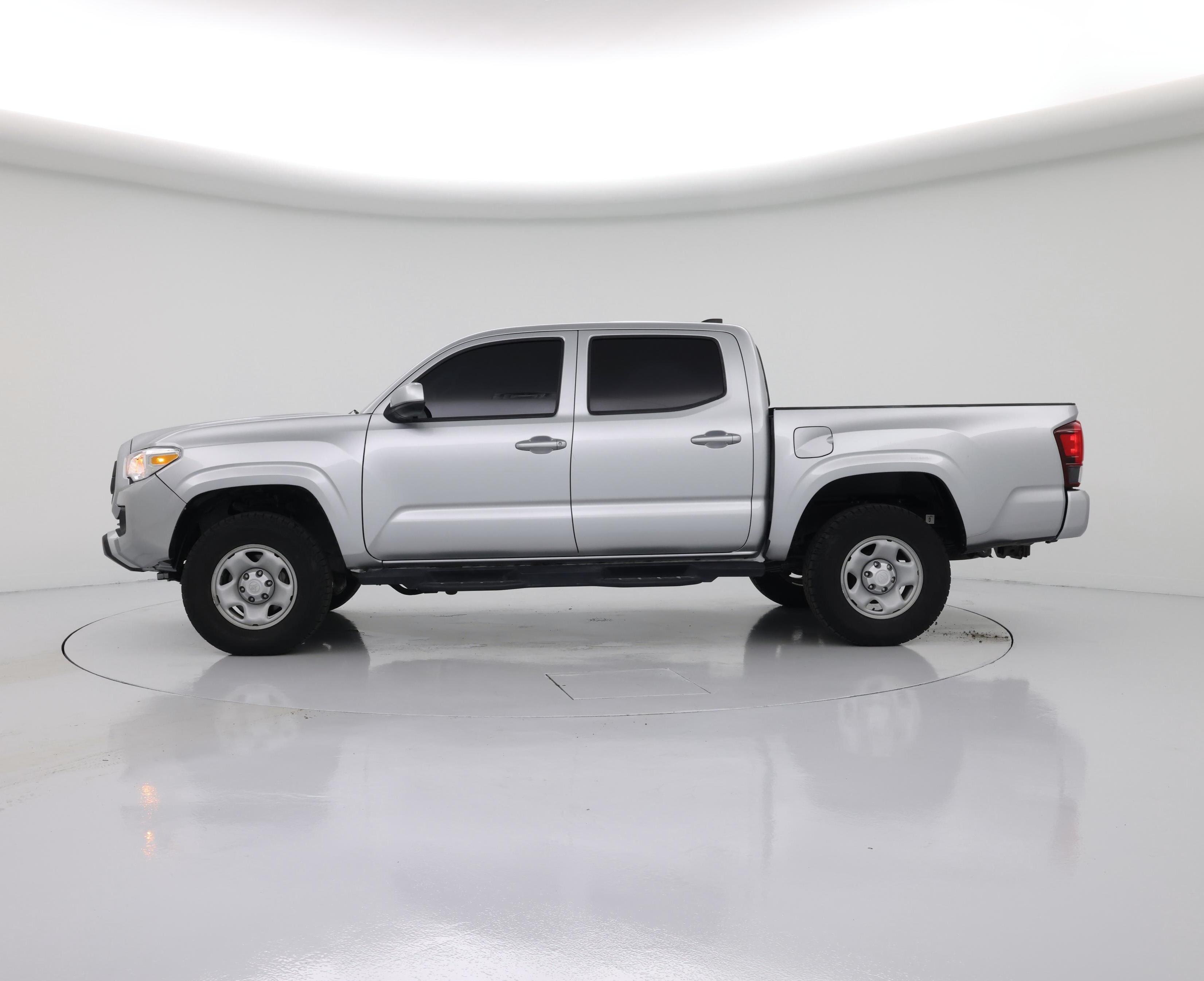 Thumbnail: 2023 Toyota Tacoma - 3