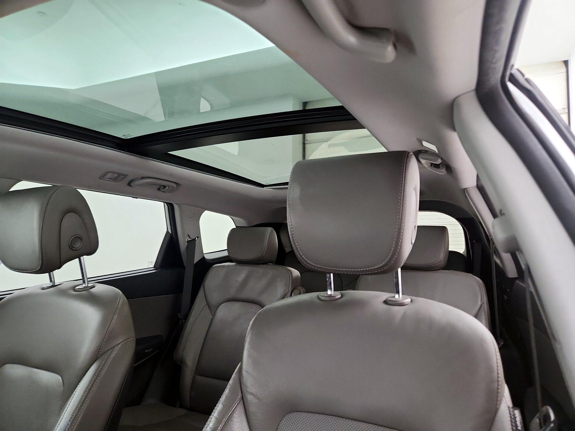 Thumbnail: 2015 Hyundai Santa Fe - 20