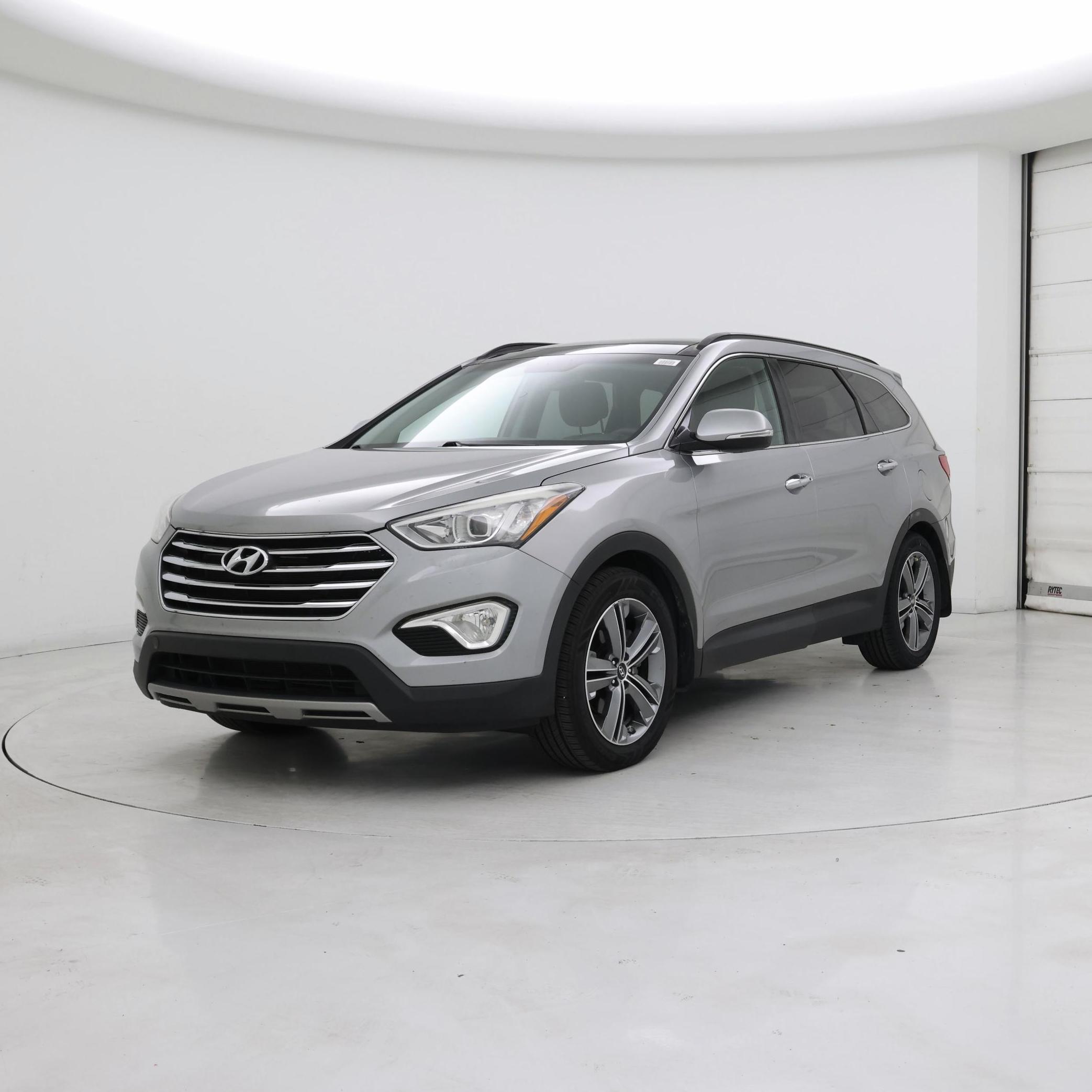 Thumbnail: 2015 Hyundai Santa Fe - 4