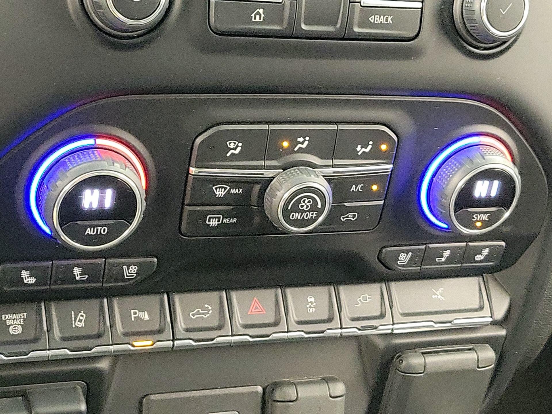 Thumbnail: 2022 Chevrolet Silverado 2500 - 17