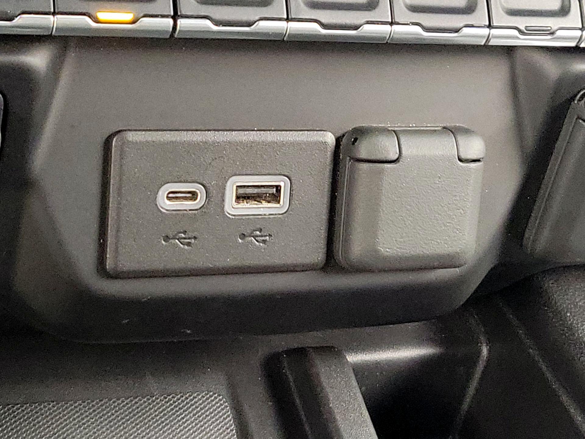 Thumbnail: 2022 Chevrolet Silverado 2500 - 19