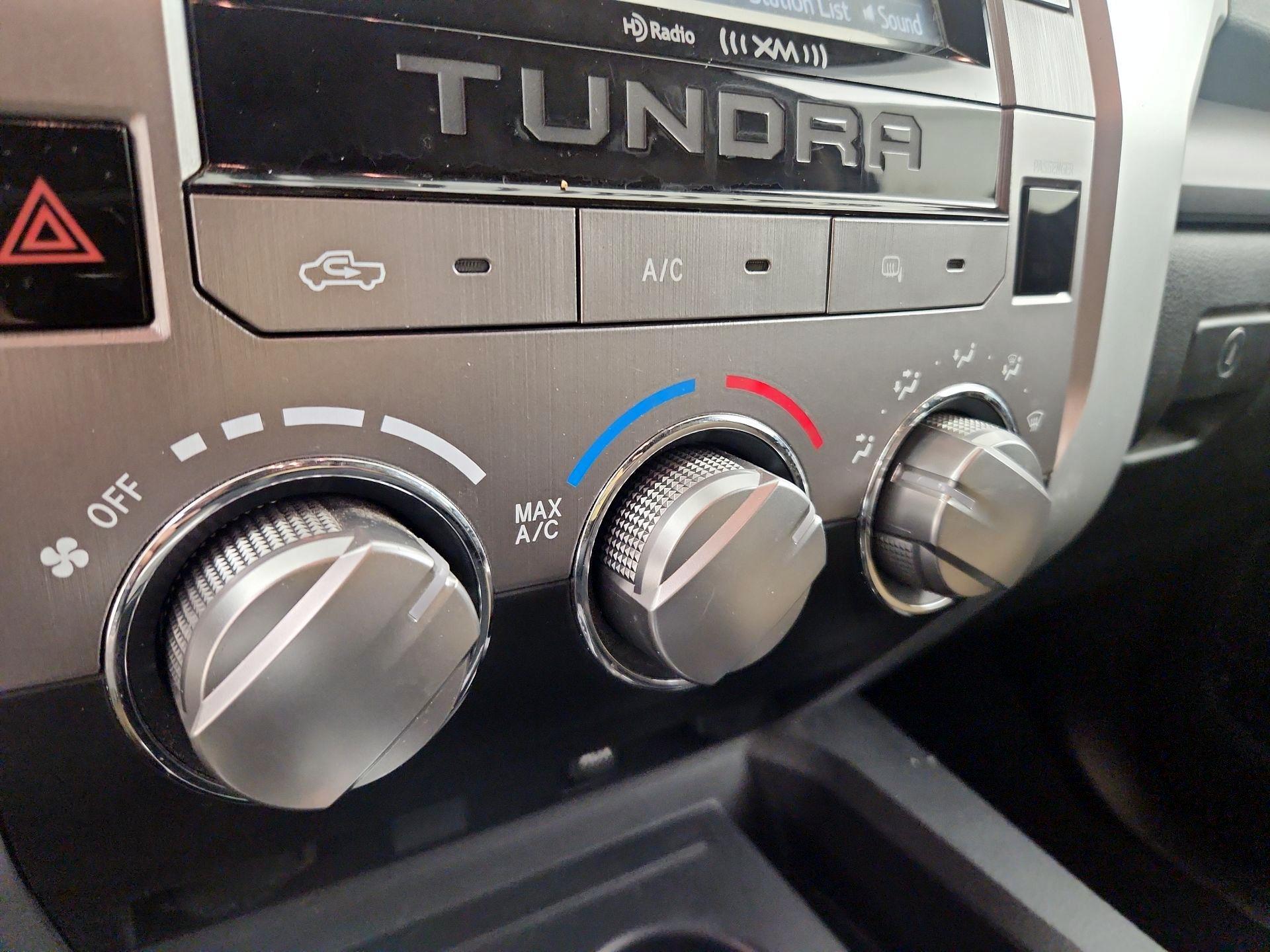 Thumbnail: 2016 Toyota Tundra - 16