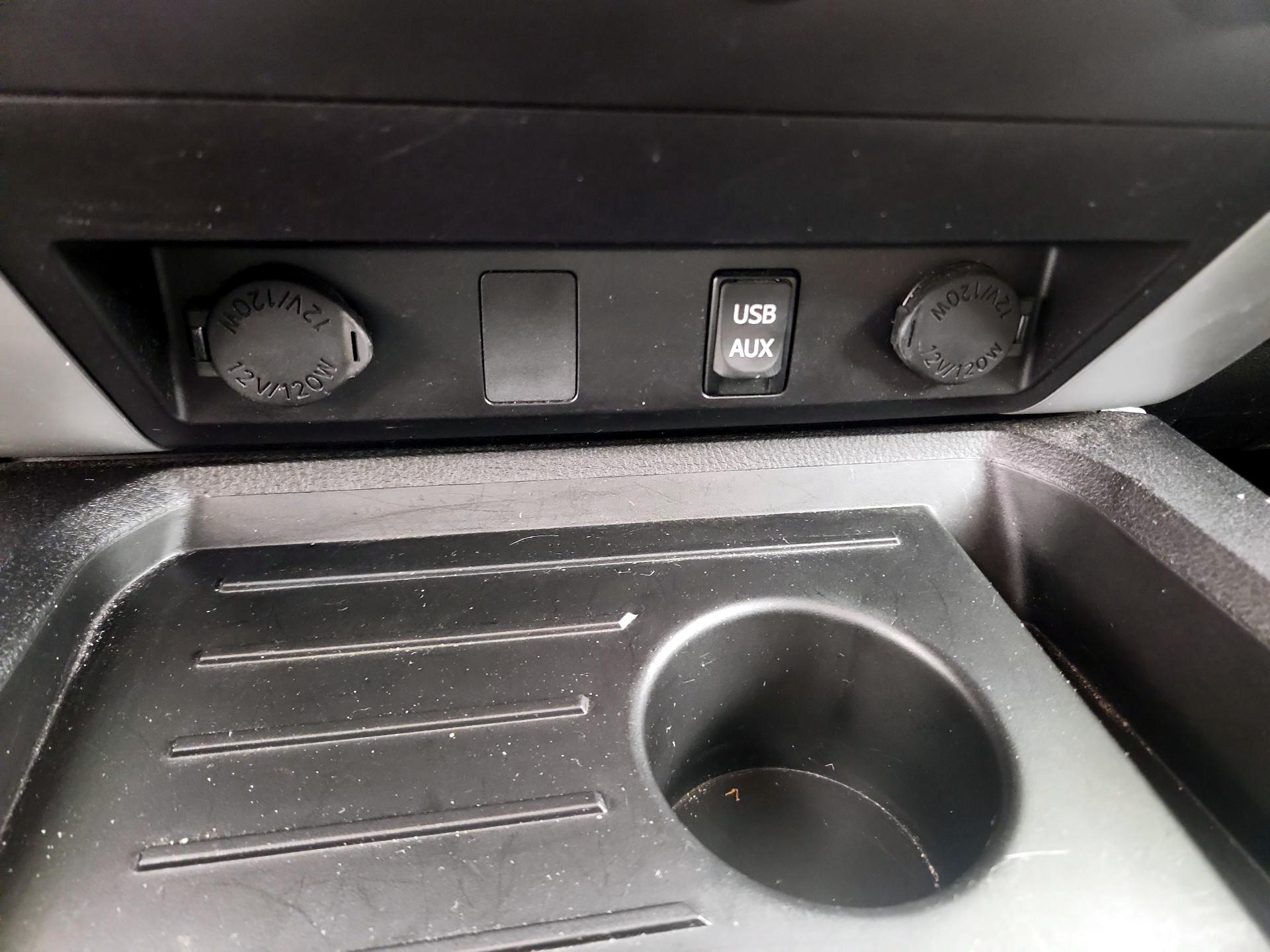 Thumbnail: 2016 Toyota Tundra - 18