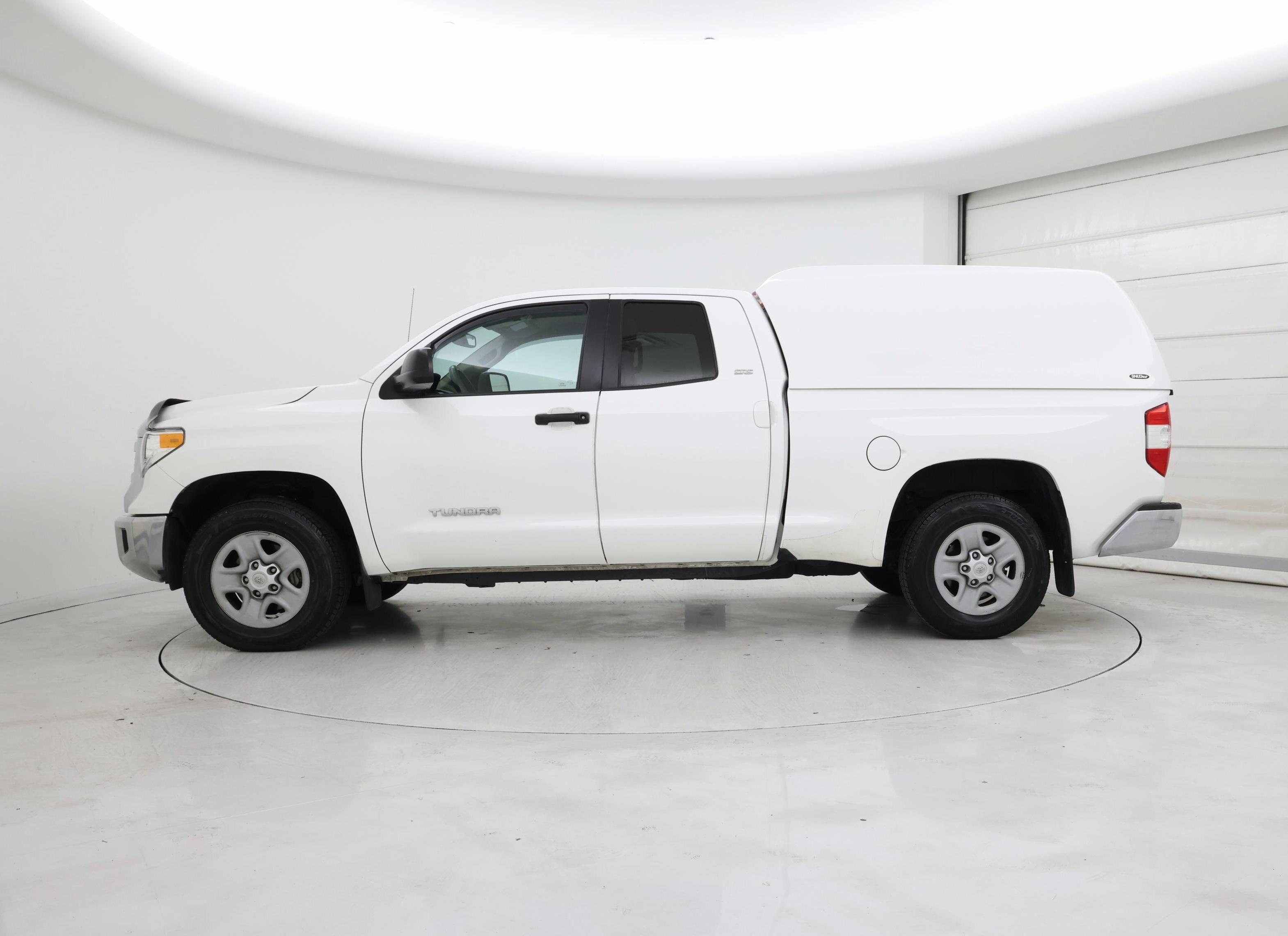 Thumbnail: 2016 Toyota Tundra - 3