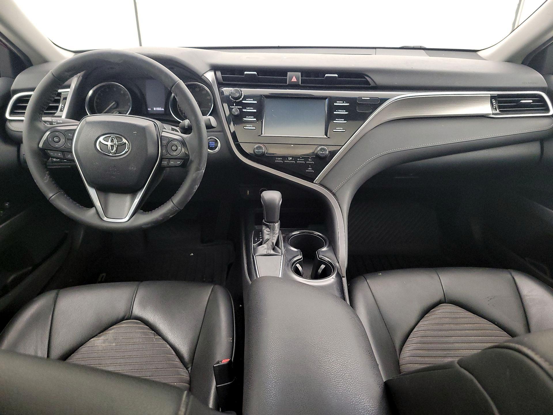 Thumbnail: 2018 Toyota Camry - 9