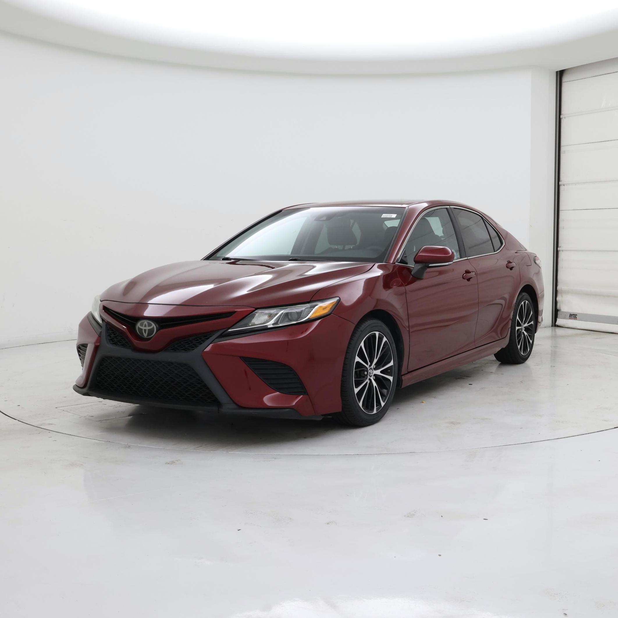 Thumbnail: 2018 Toyota Camry - 4