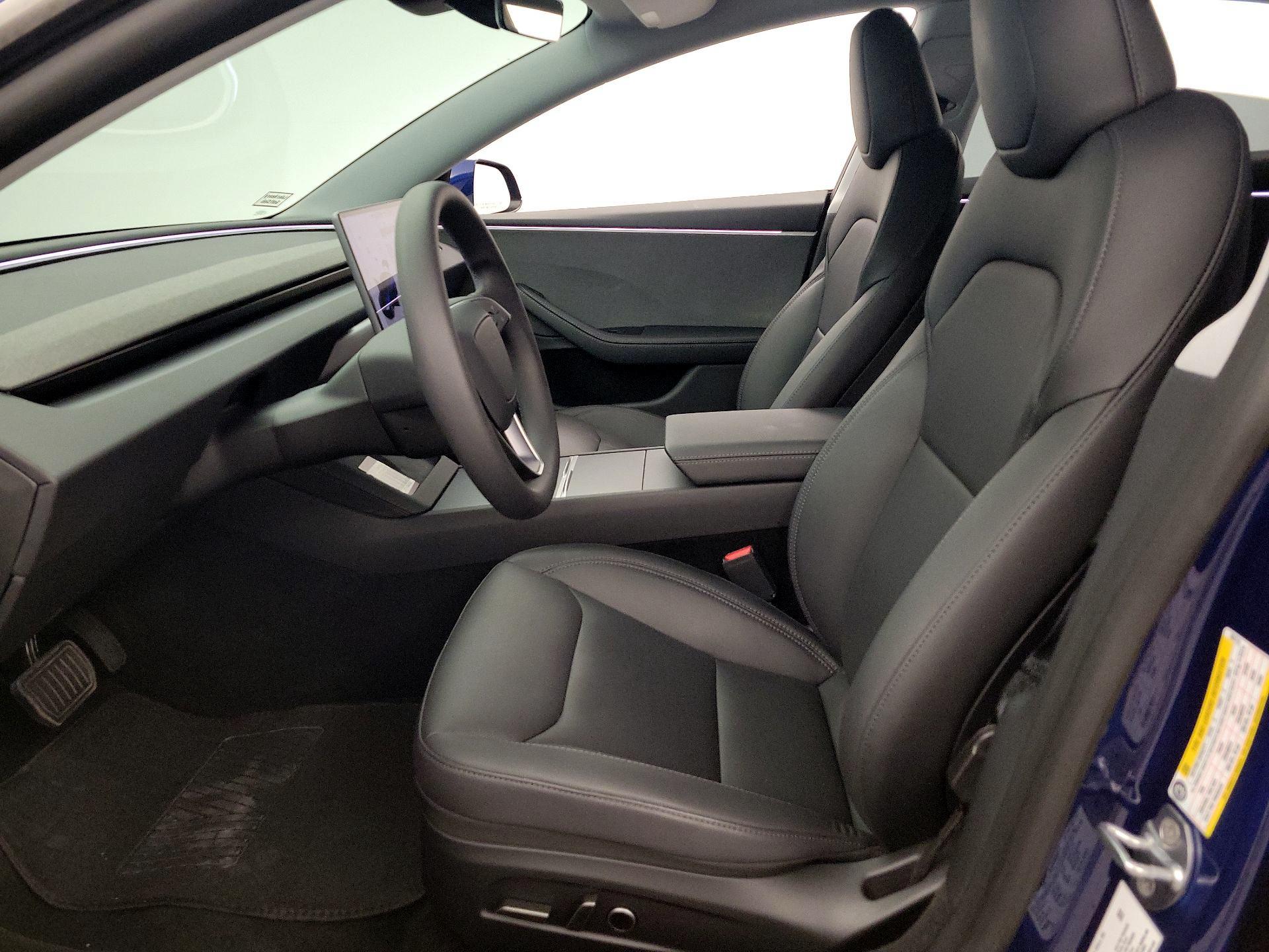 Thumbnail: 2025 Tesla Model 3 - 11