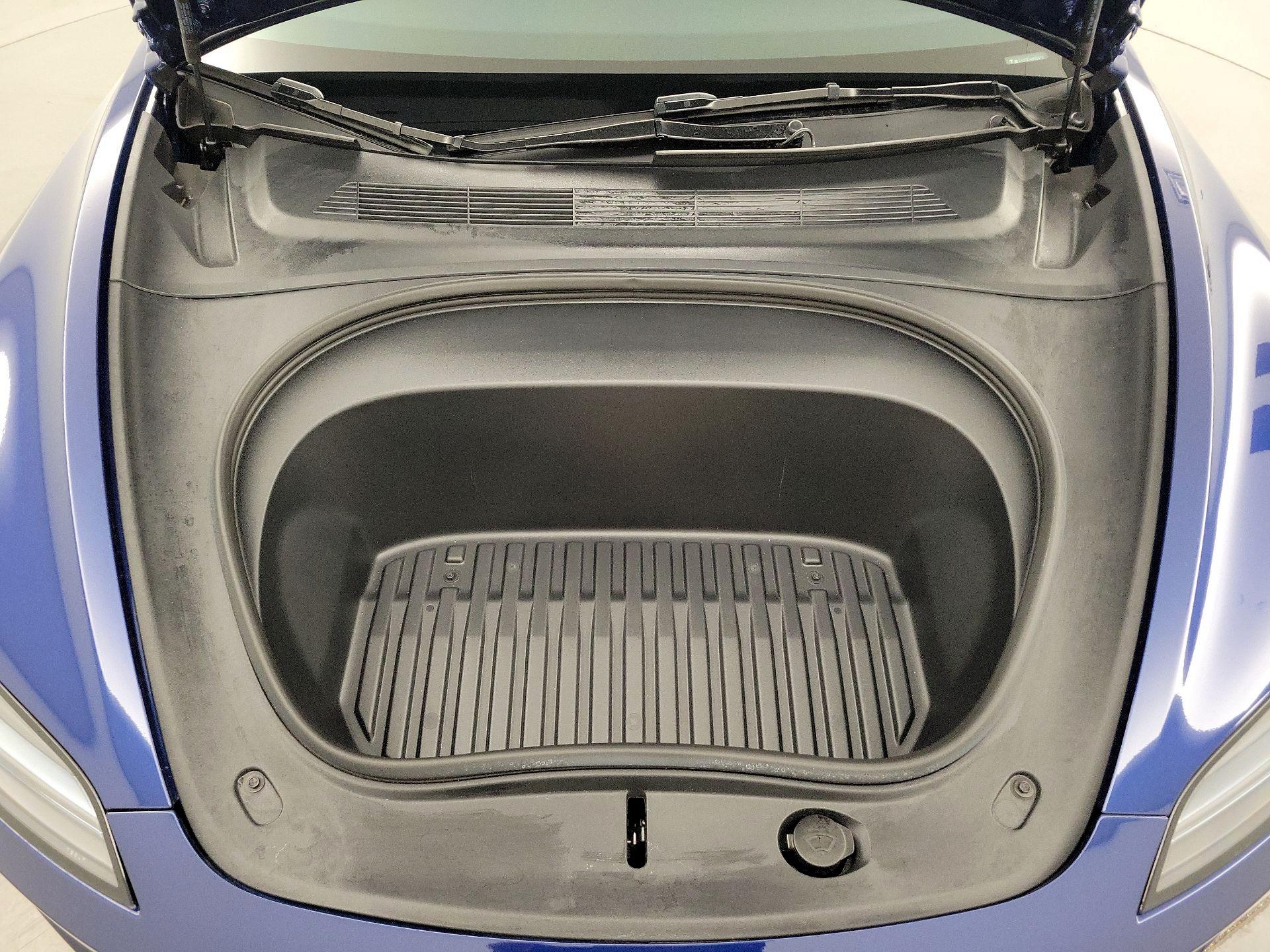 Thumbnail: 2025 Tesla Model 3 - 20