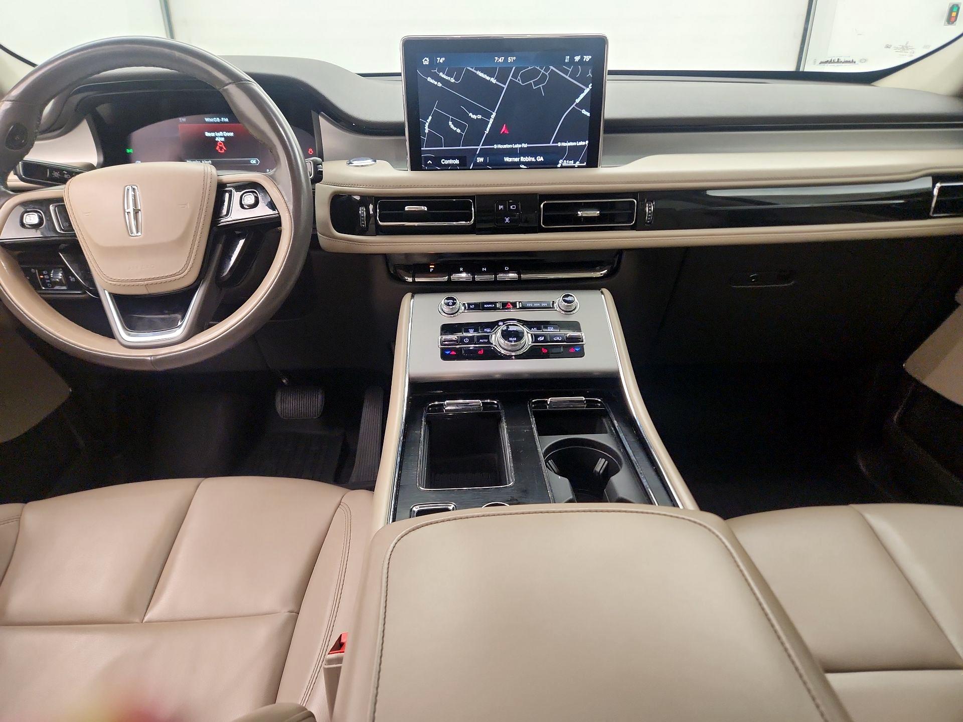 Thumbnail: 2021 Lincoln Aviator - 9