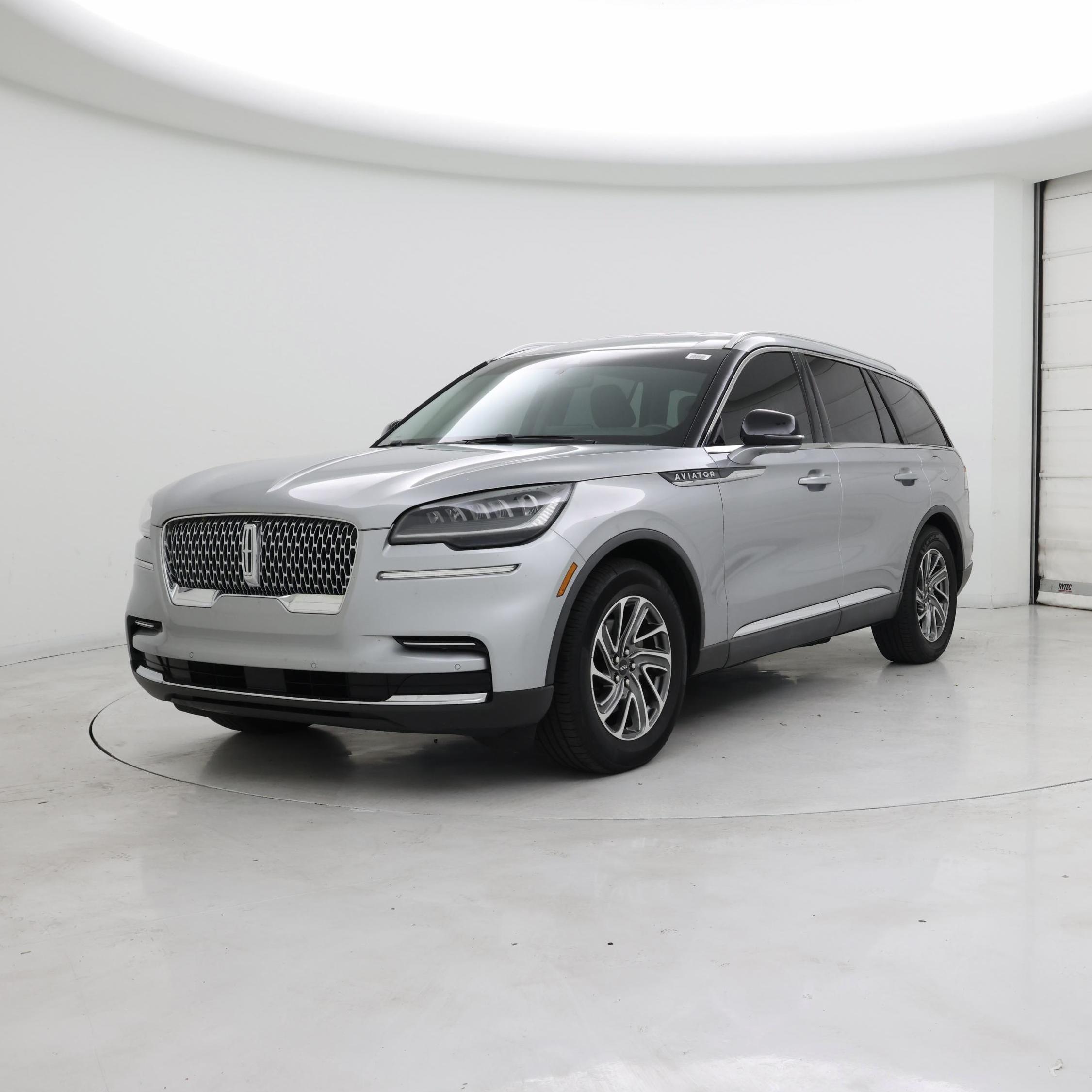 Thumbnail: 2021 Lincoln Aviator - 4