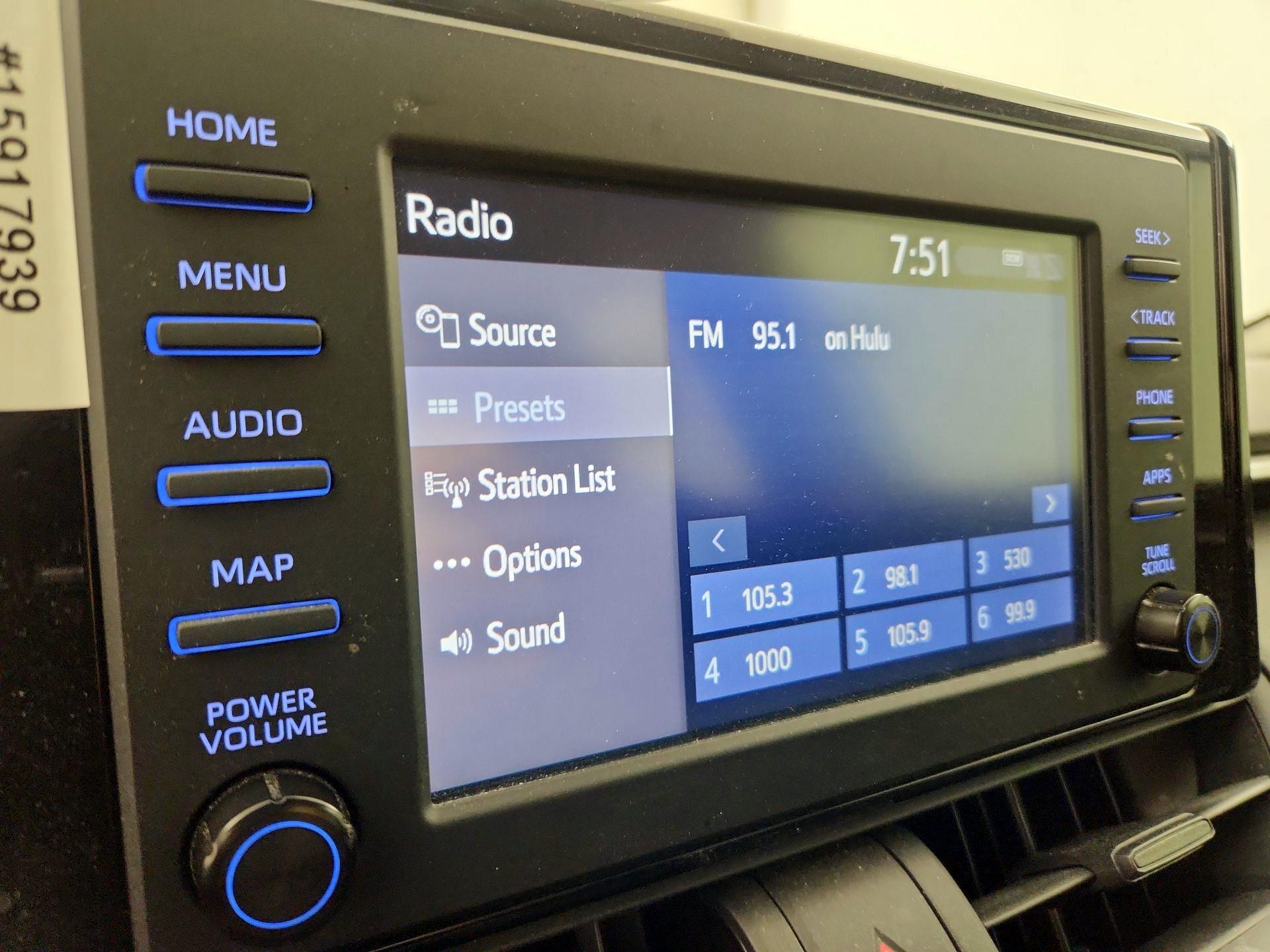 Thumbnail: 2019 Toyota RAV4 - 15