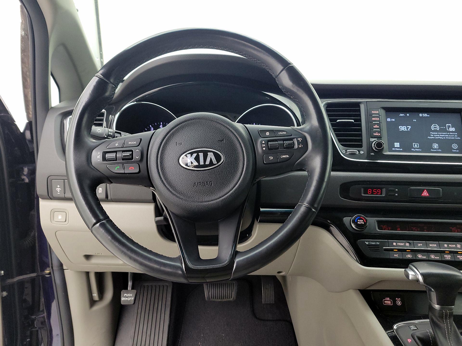 Thumbnail: 2018 Kia Sedona - 10