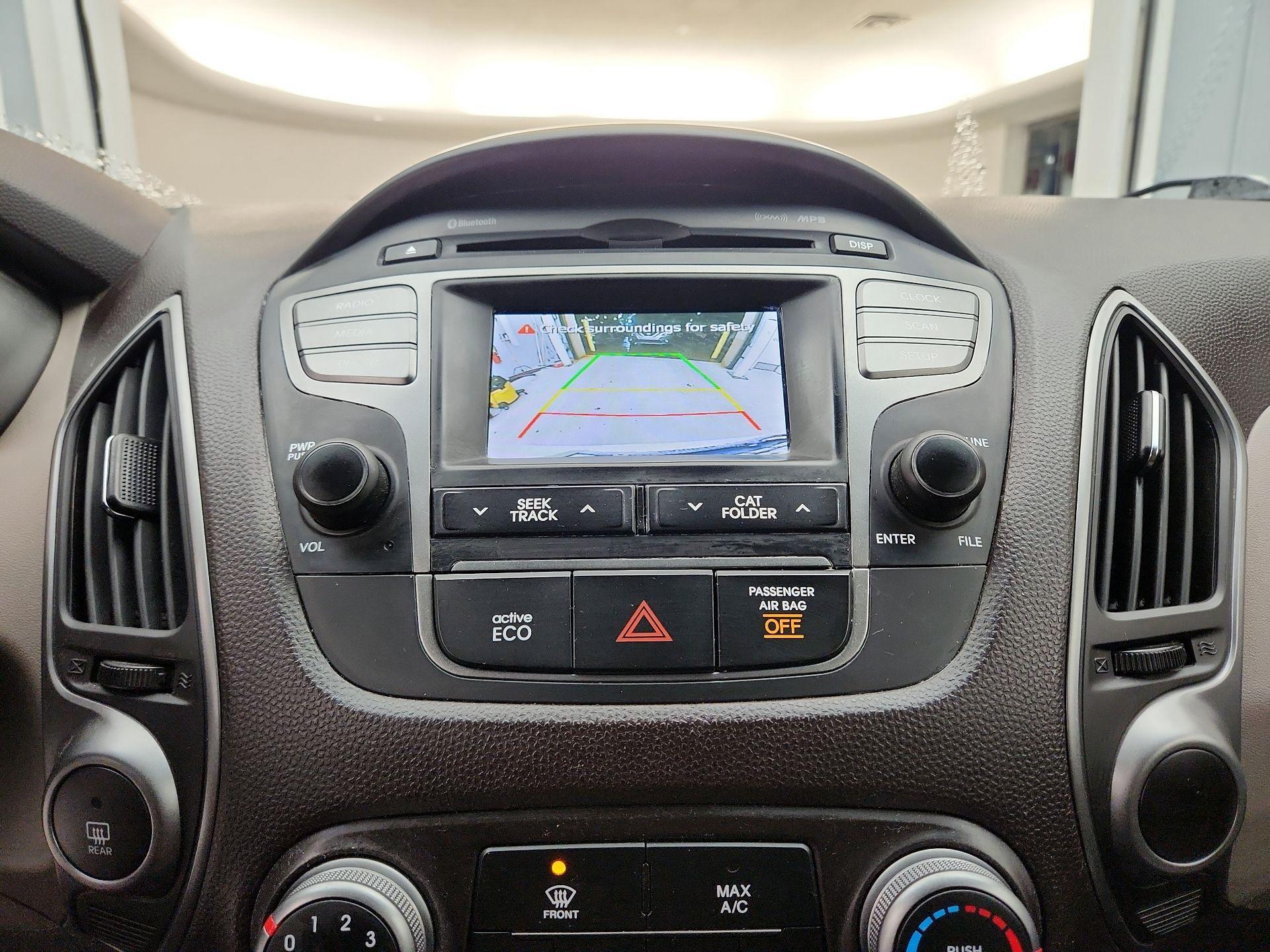 Thumbnail: 2015 Hyundai Tucson - 14