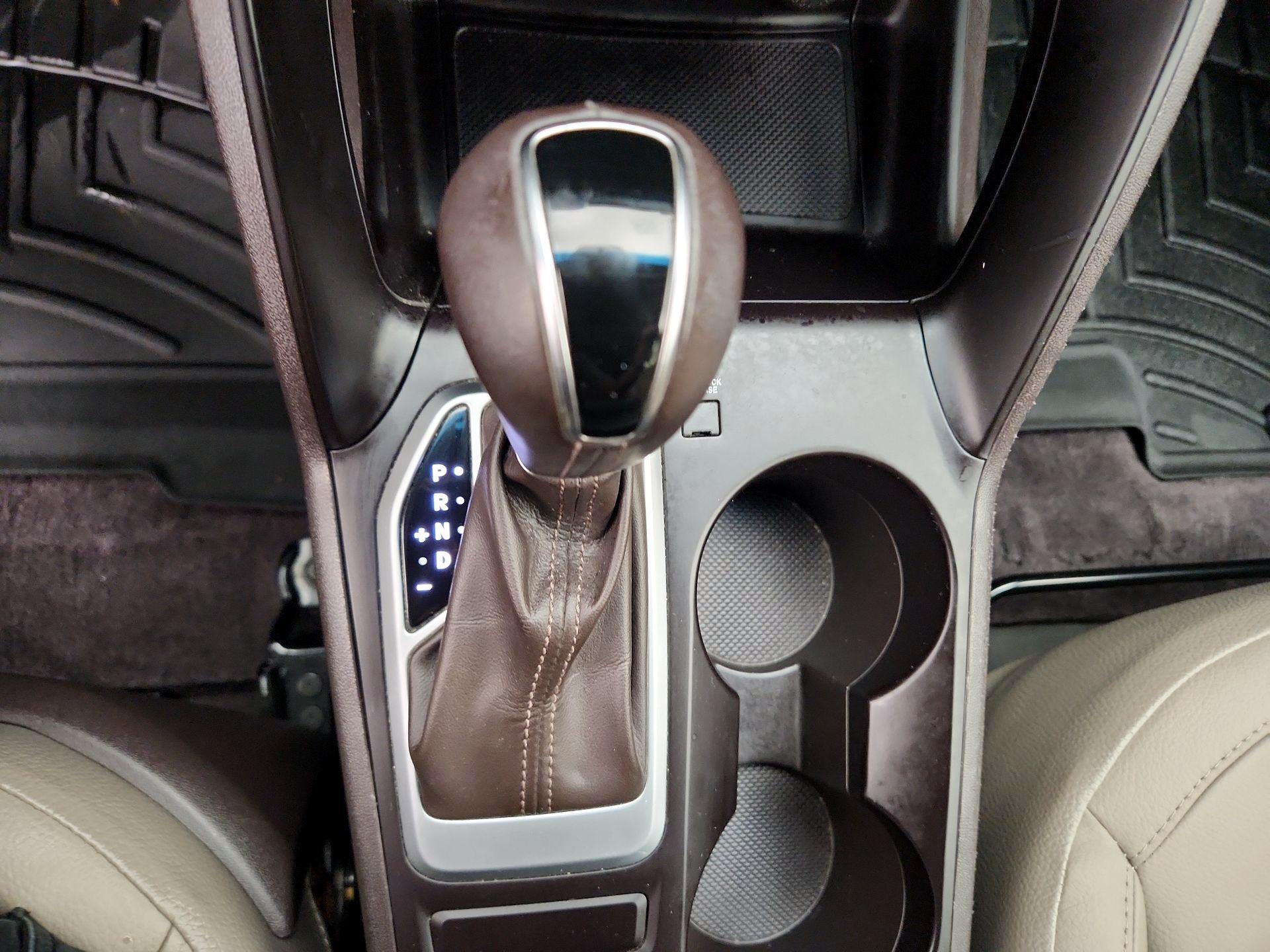 Thumbnail: 2015 Hyundai Tucson - 17