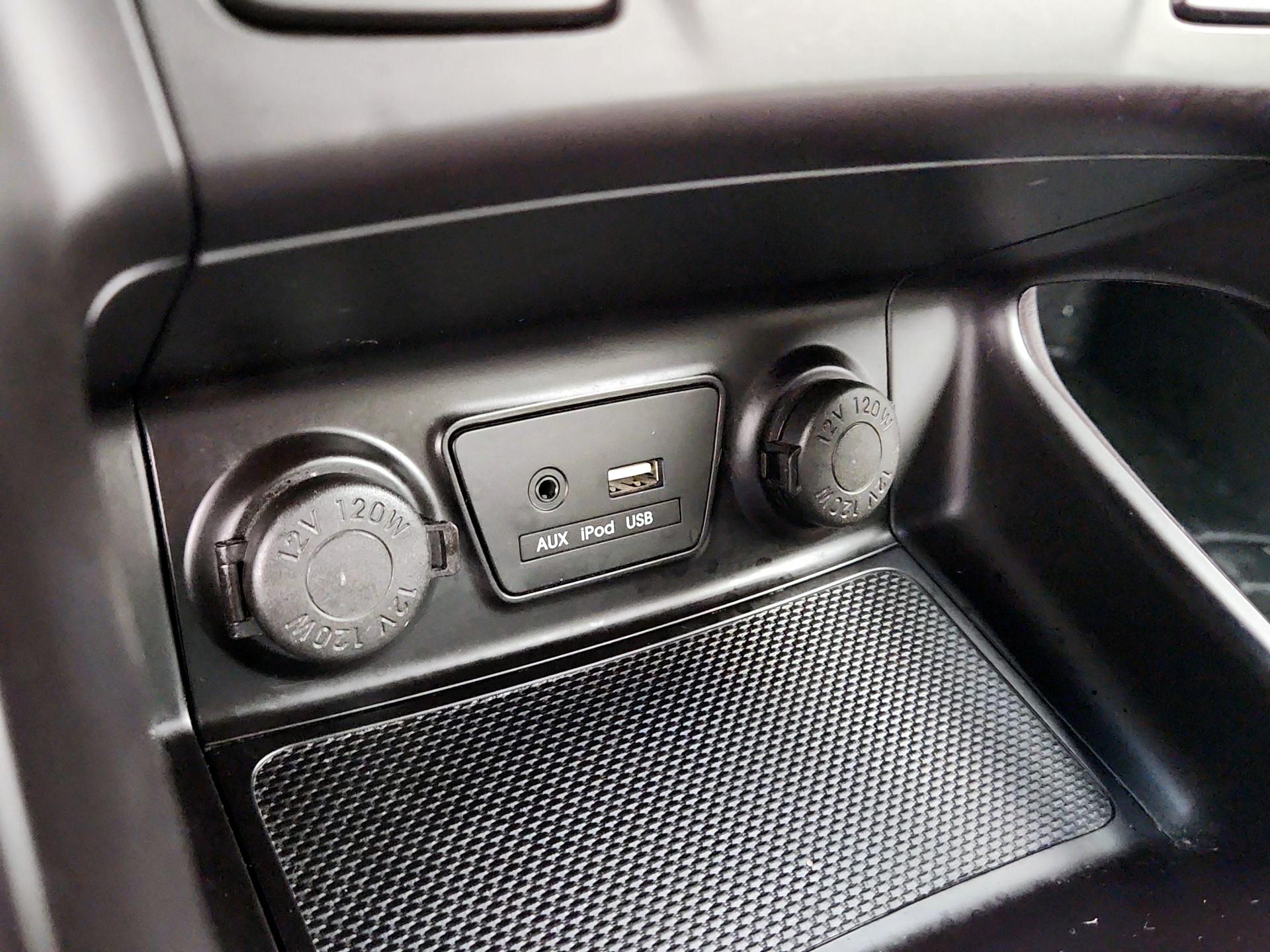 Thumbnail: 2015 Hyundai Tucson - 18