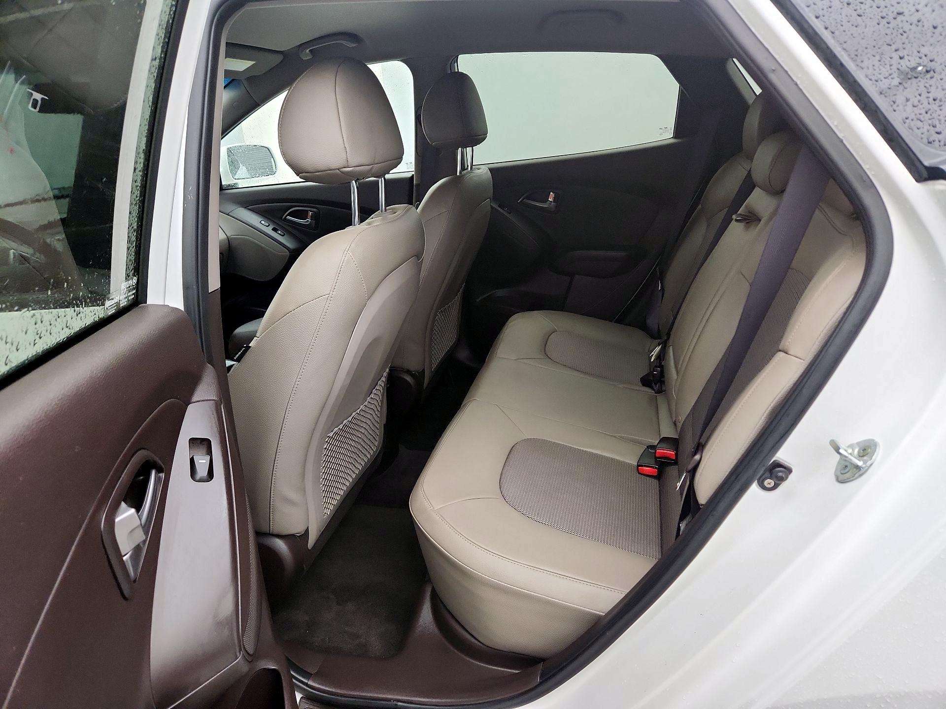 Thumbnail: 2015 Hyundai Tucson - 19