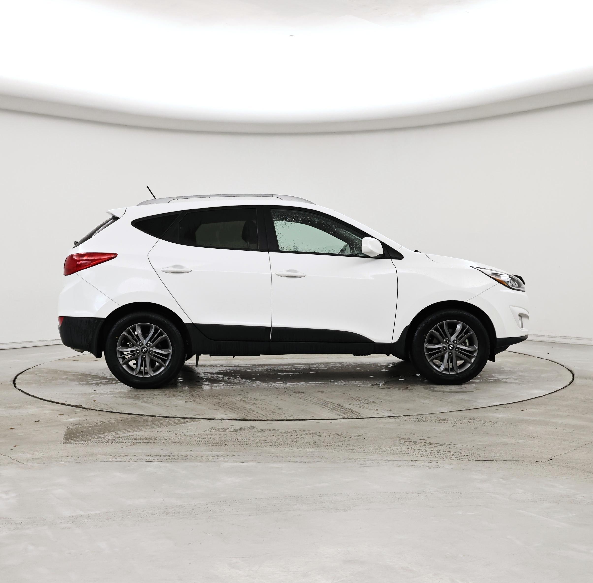 Thumbnail: 2015 Hyundai Tucson - 7