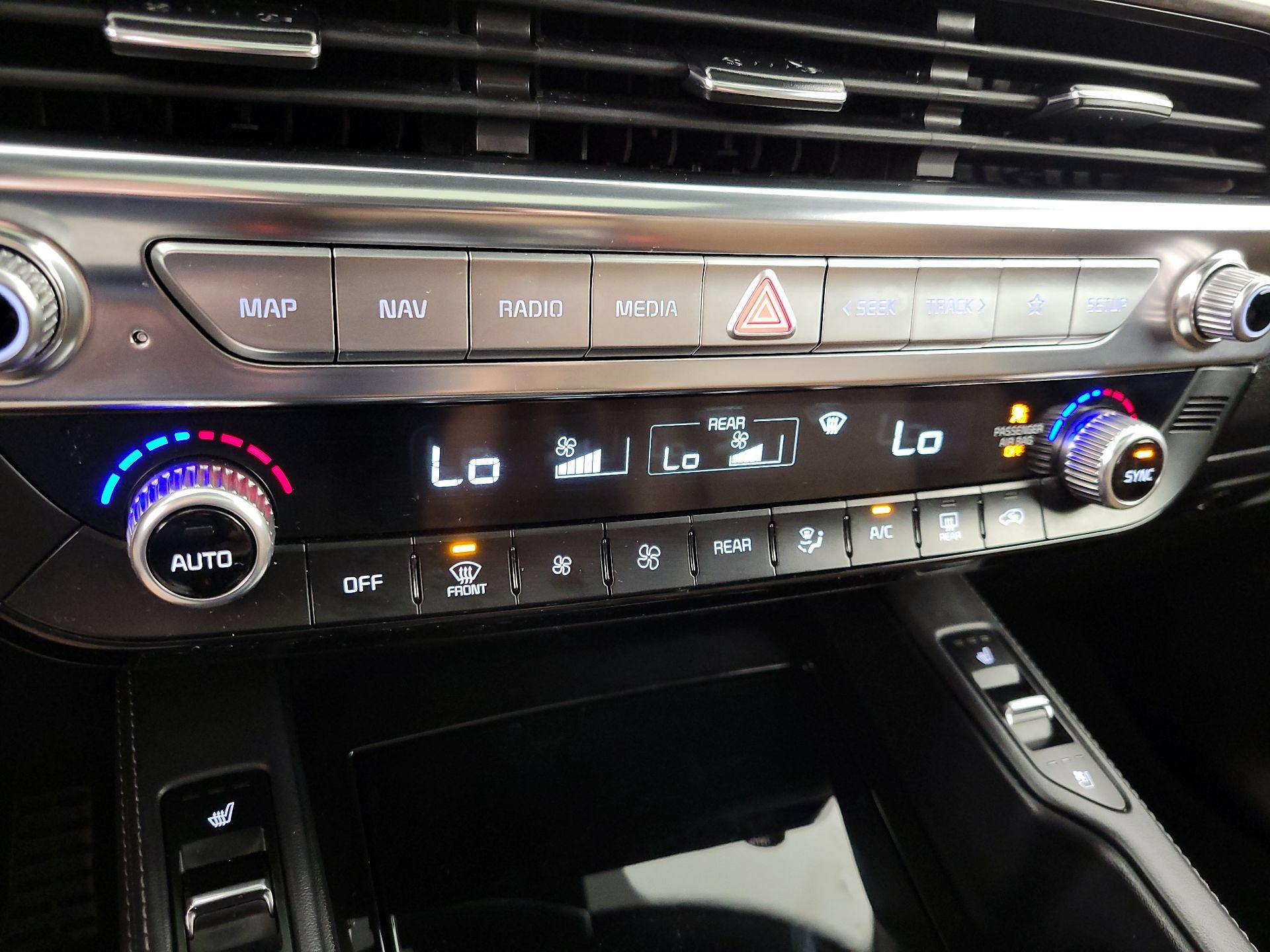 Thumbnail: 2022 Kia Telluride - 17