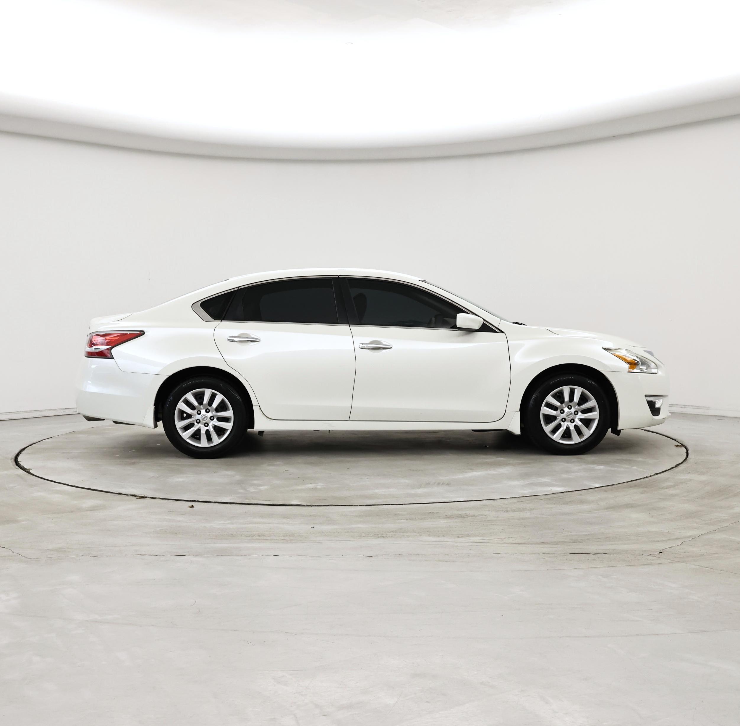 Thumbnail: 2015 Nissan Altima - 7