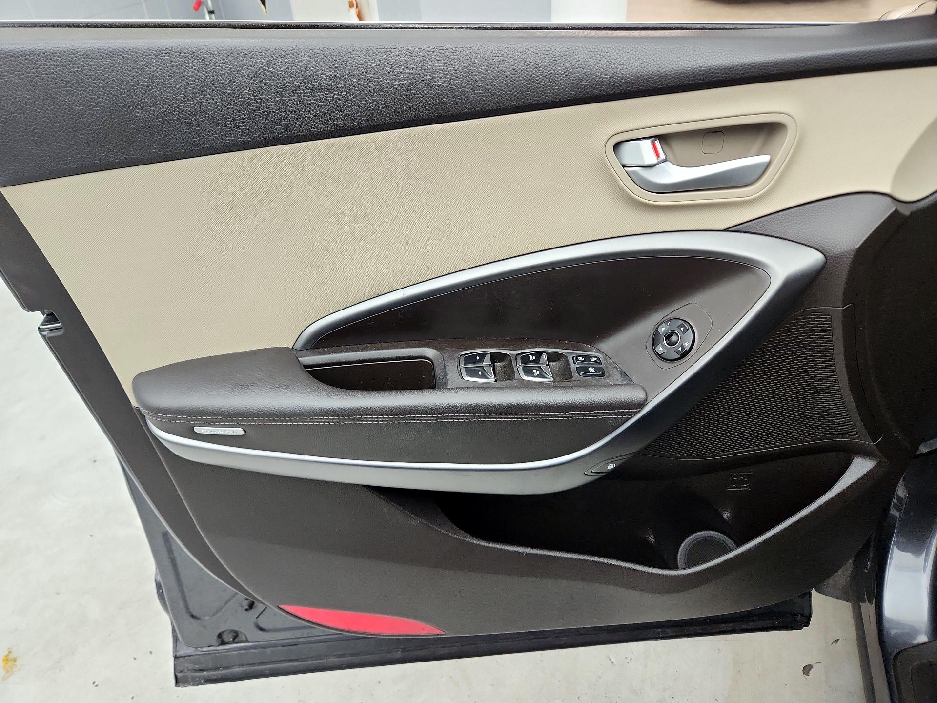 Thumbnail: 2018 Hyundai Santa Fe - 12