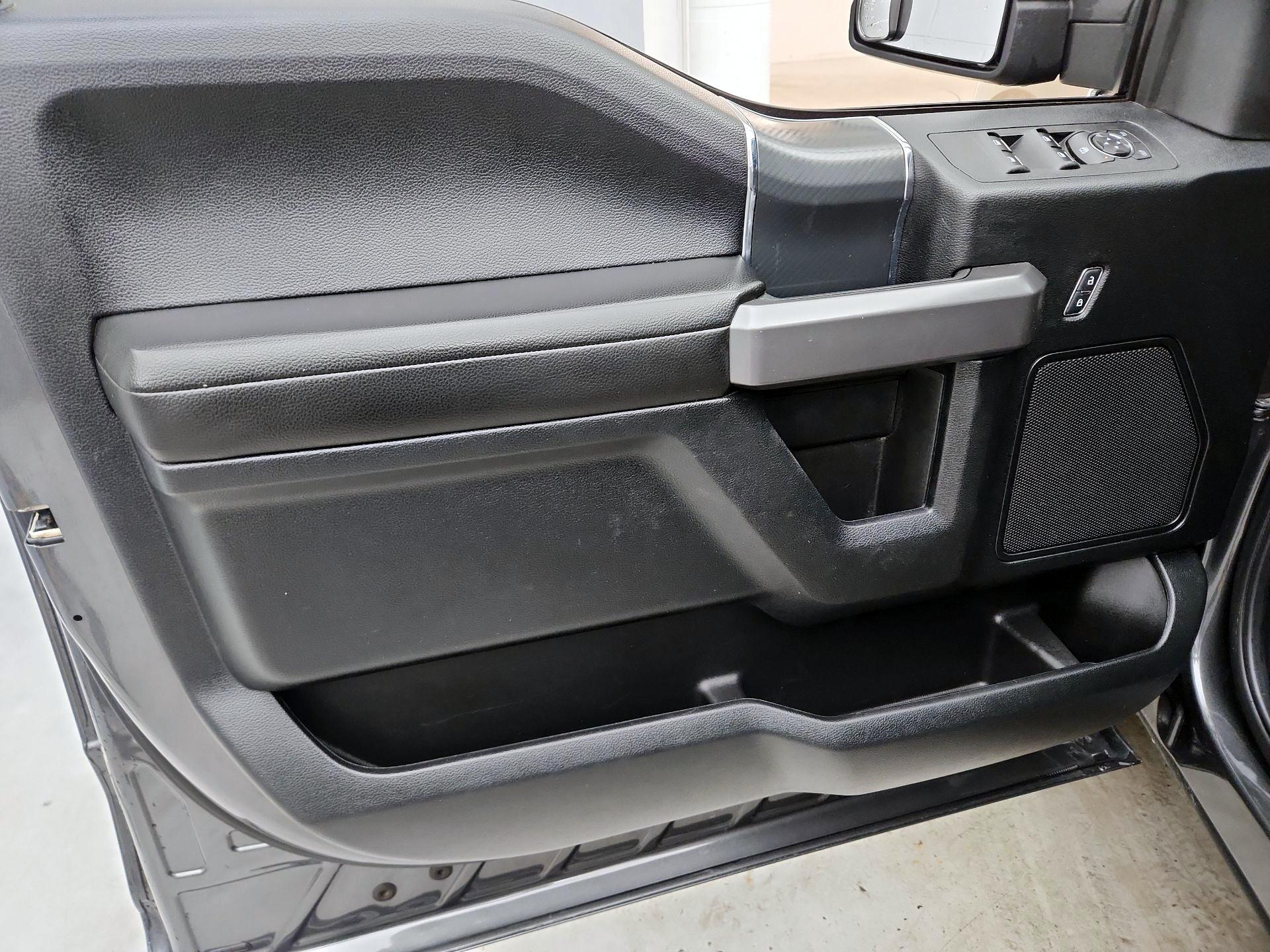 Thumbnail: 2019 Ford F-150 - 12