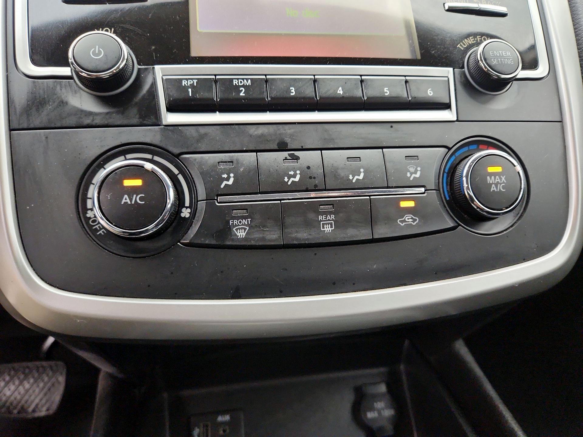 Thumbnail: 2017 Nissan Altima - 16