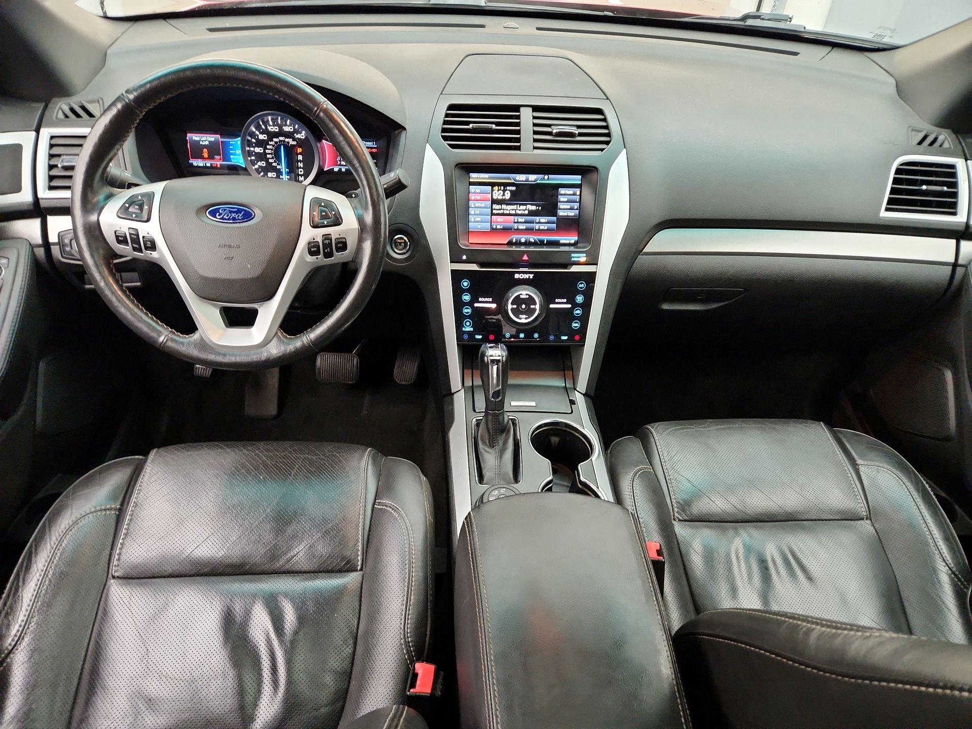 Thumbnail: 2015 Ford Explorer - 9