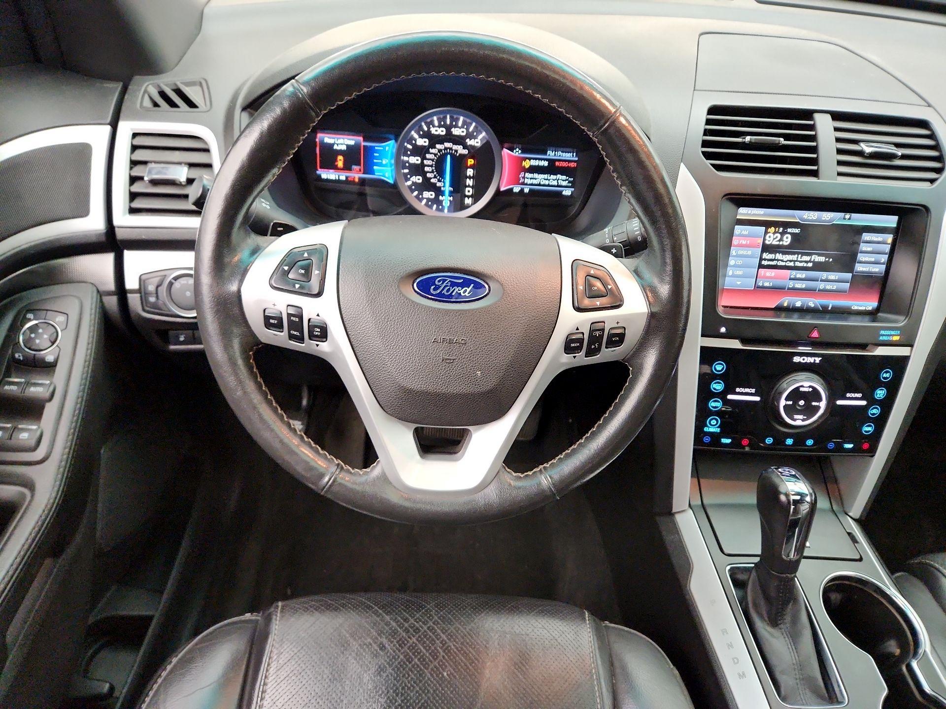 Thumbnail: 2015 Ford Explorer - 10