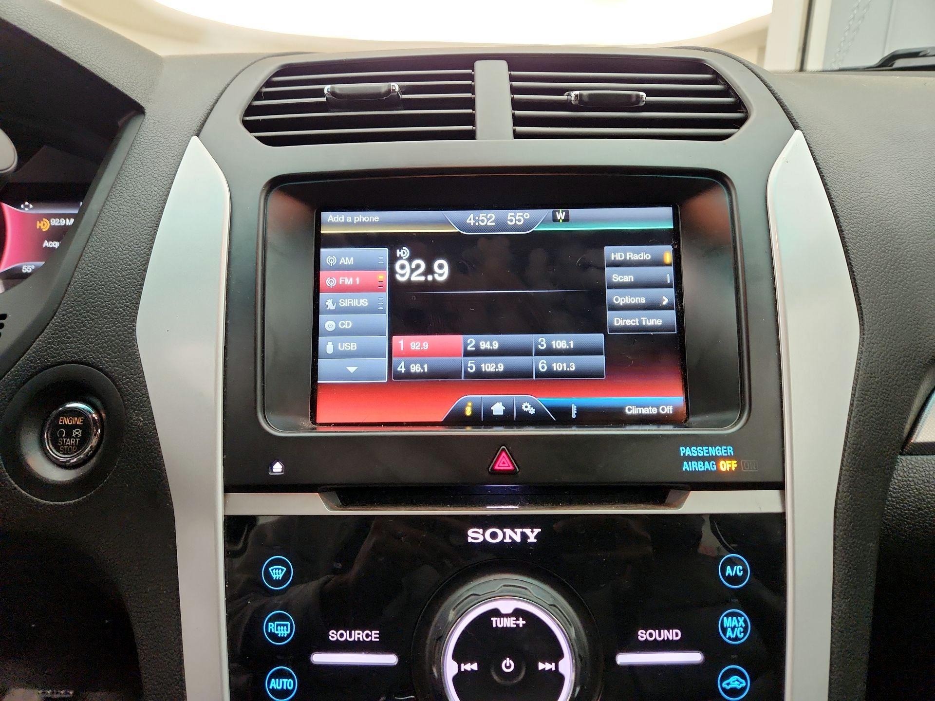 Thumbnail: 2015 Ford Explorer - 15