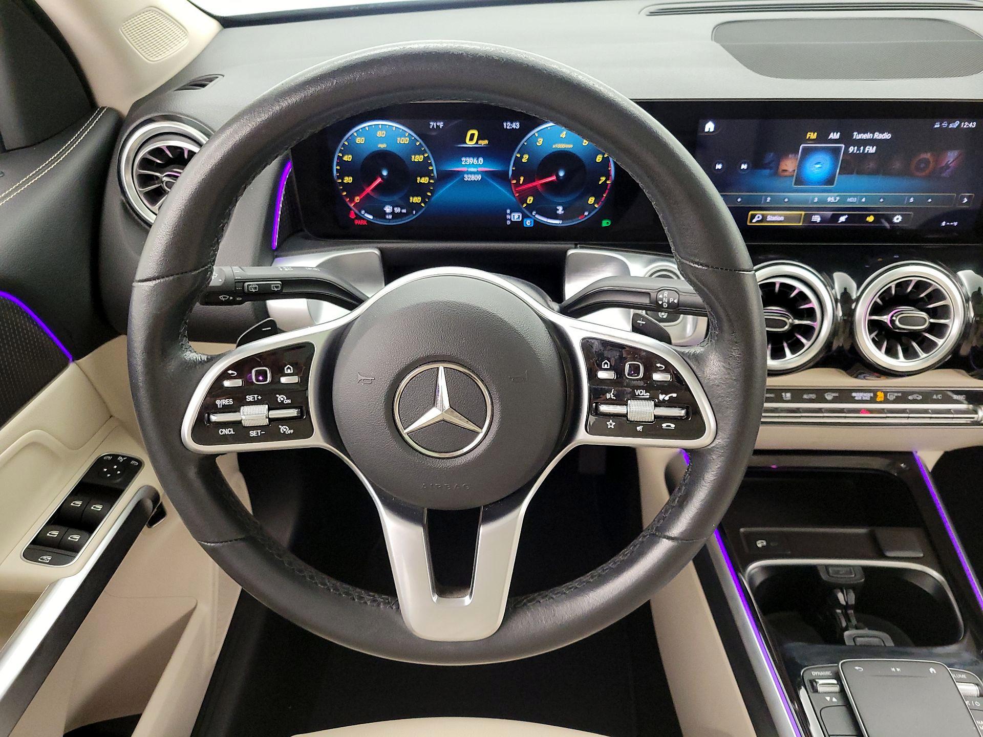 Thumbnail: 2022 Mercedes-Benz GLB - 10