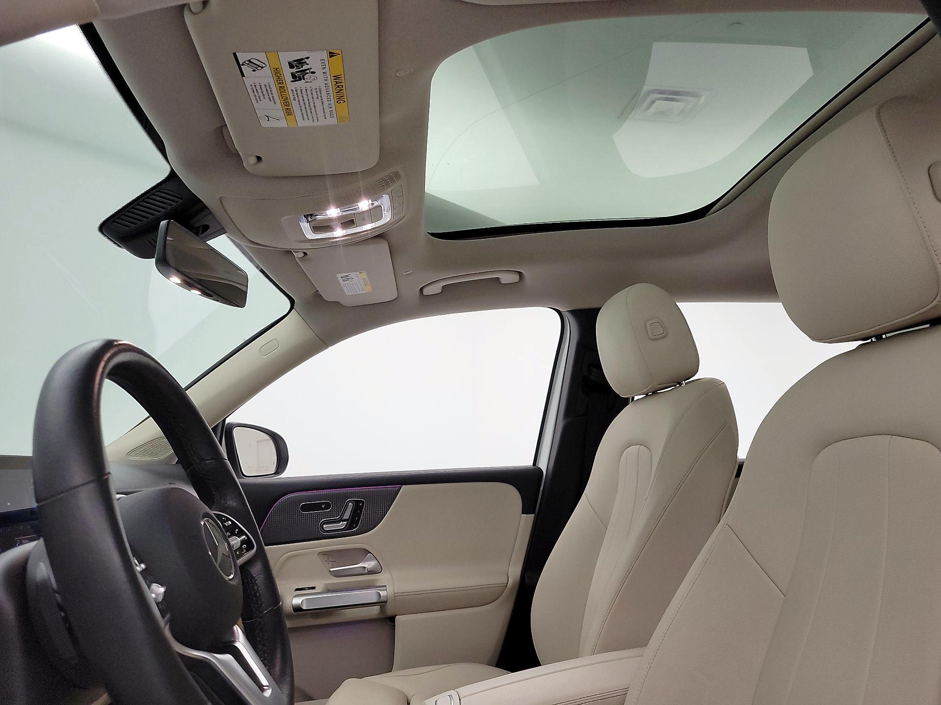 Thumbnail: 2022 Mercedes-Benz GLB - 19