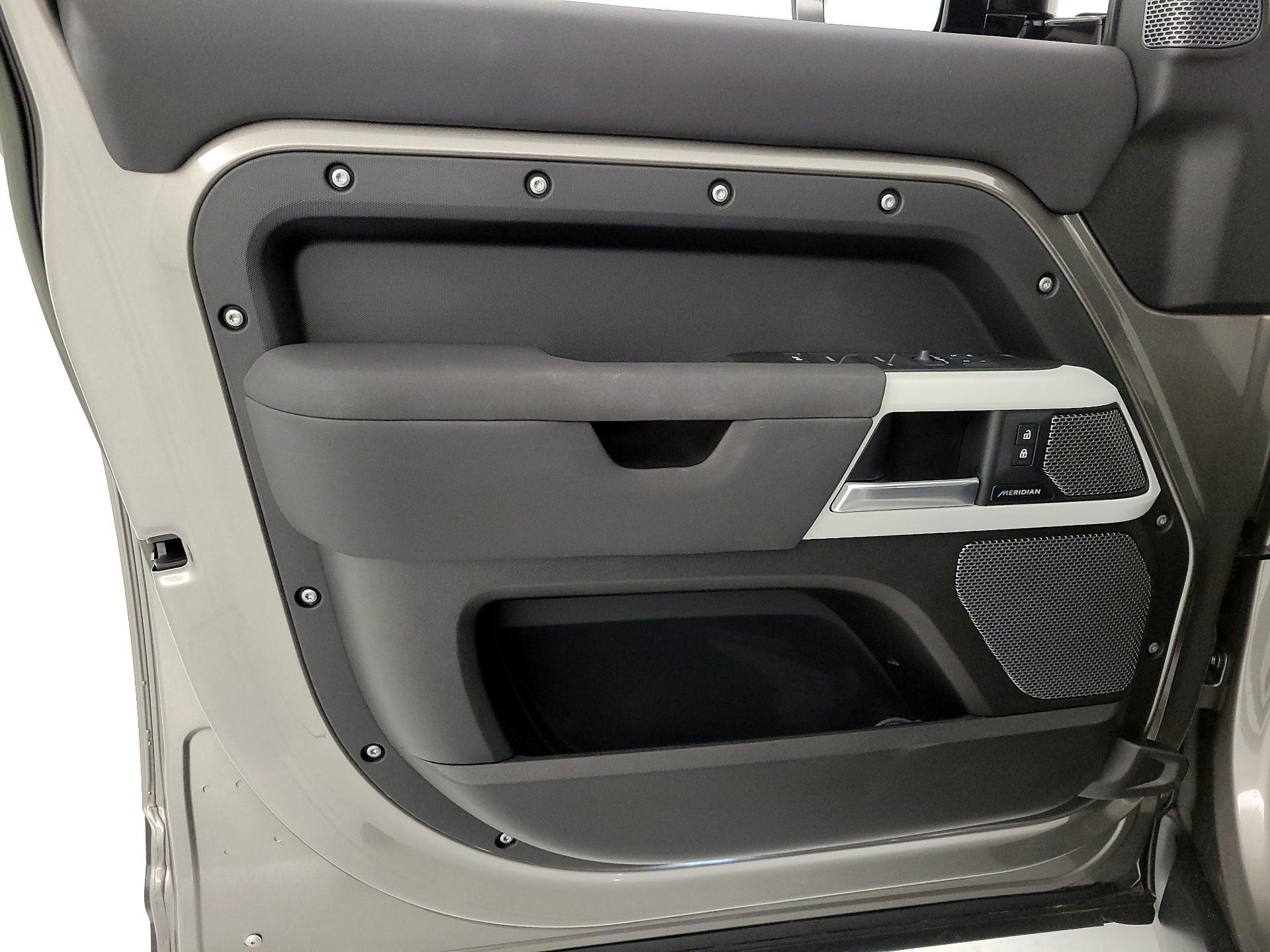 Thumbnail: 2023 Land Rover Defender - 12