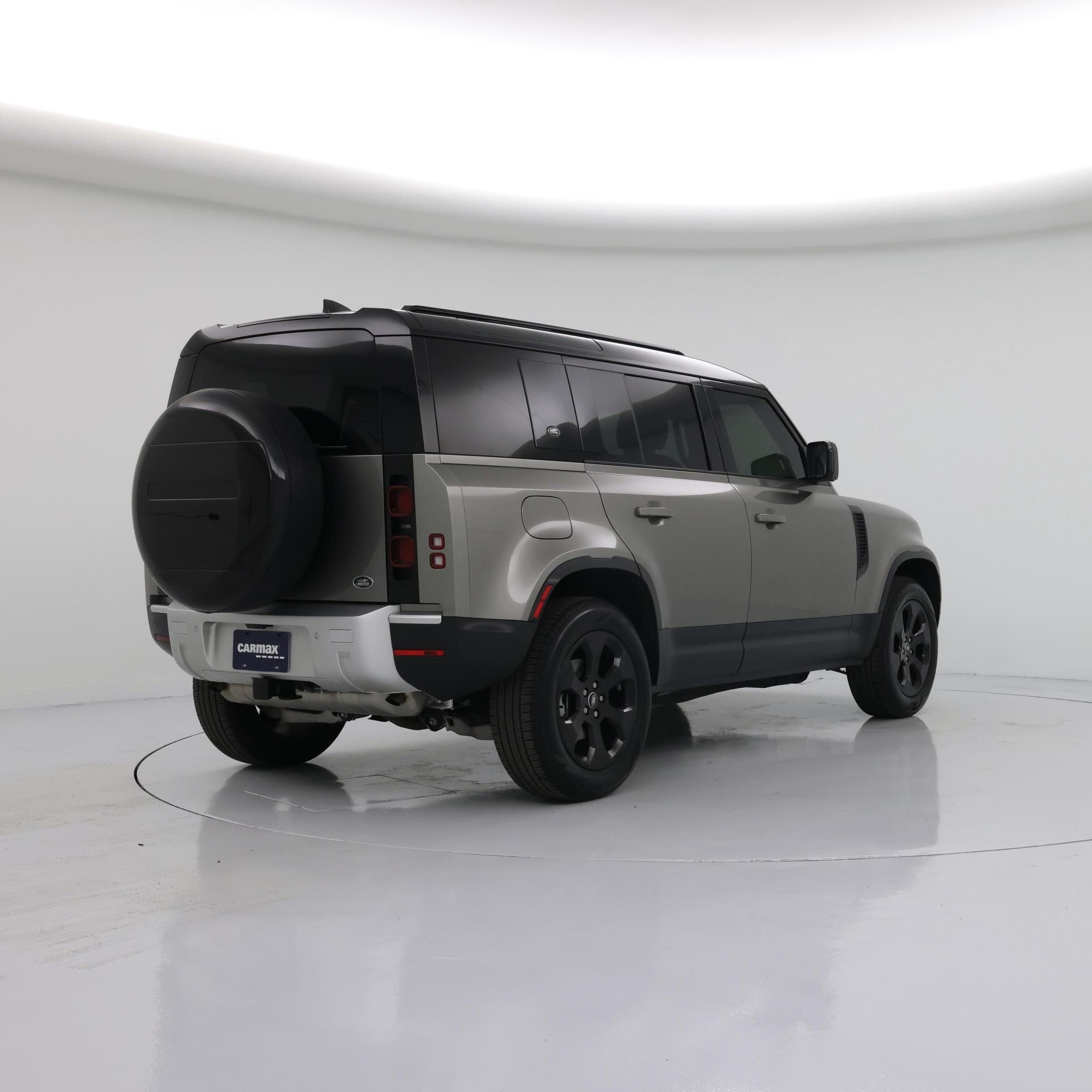 Thumbnail: 2023 Land Rover Defender - 8