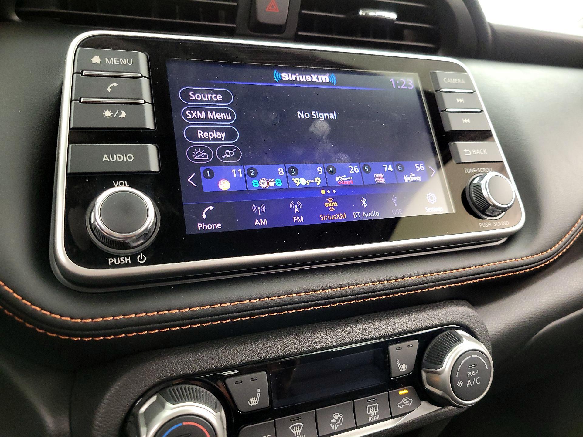 Thumbnail: 2019 Nissan Kicks - 15