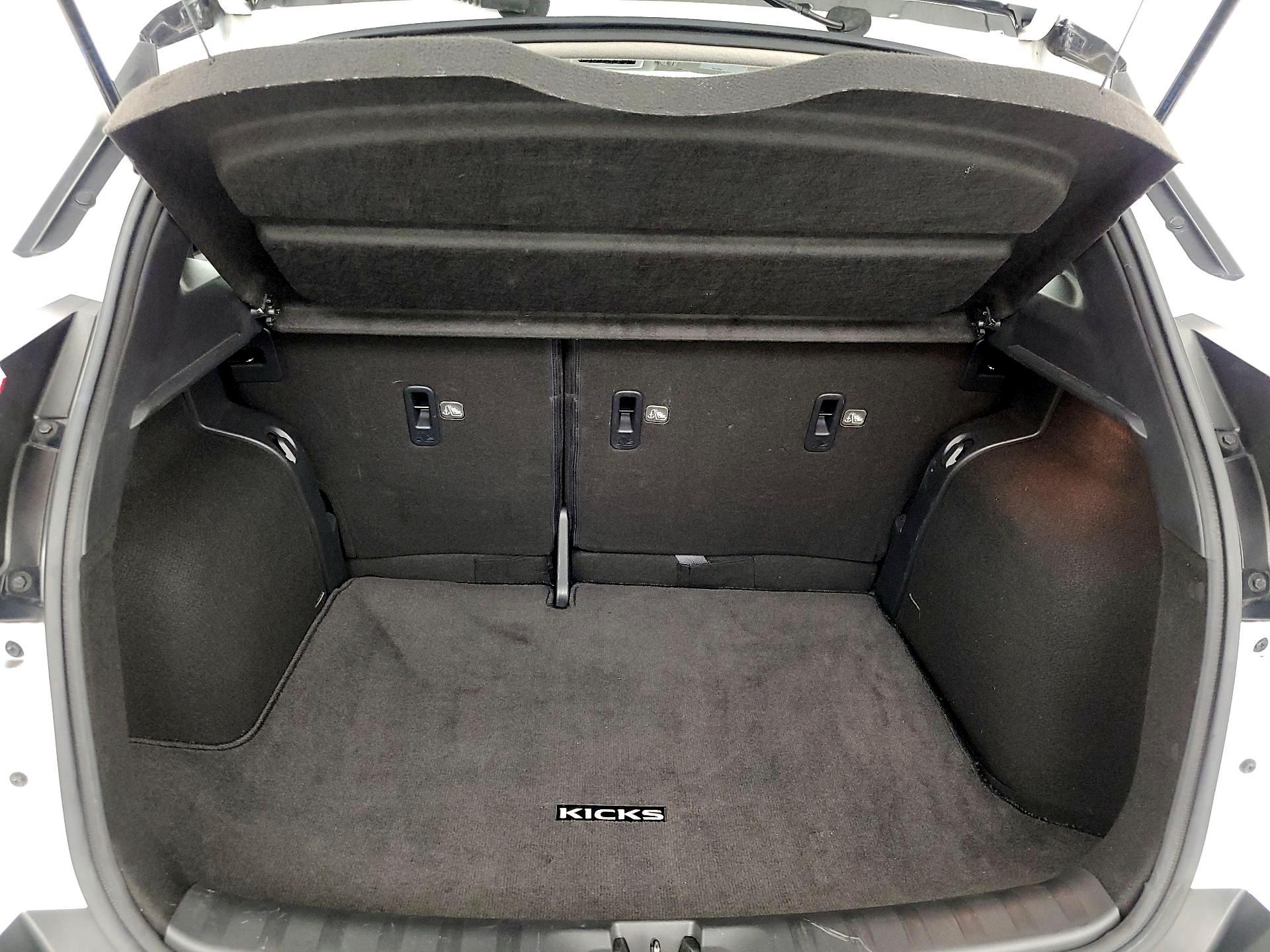 Thumbnail: 2019 Nissan Kicks - 20