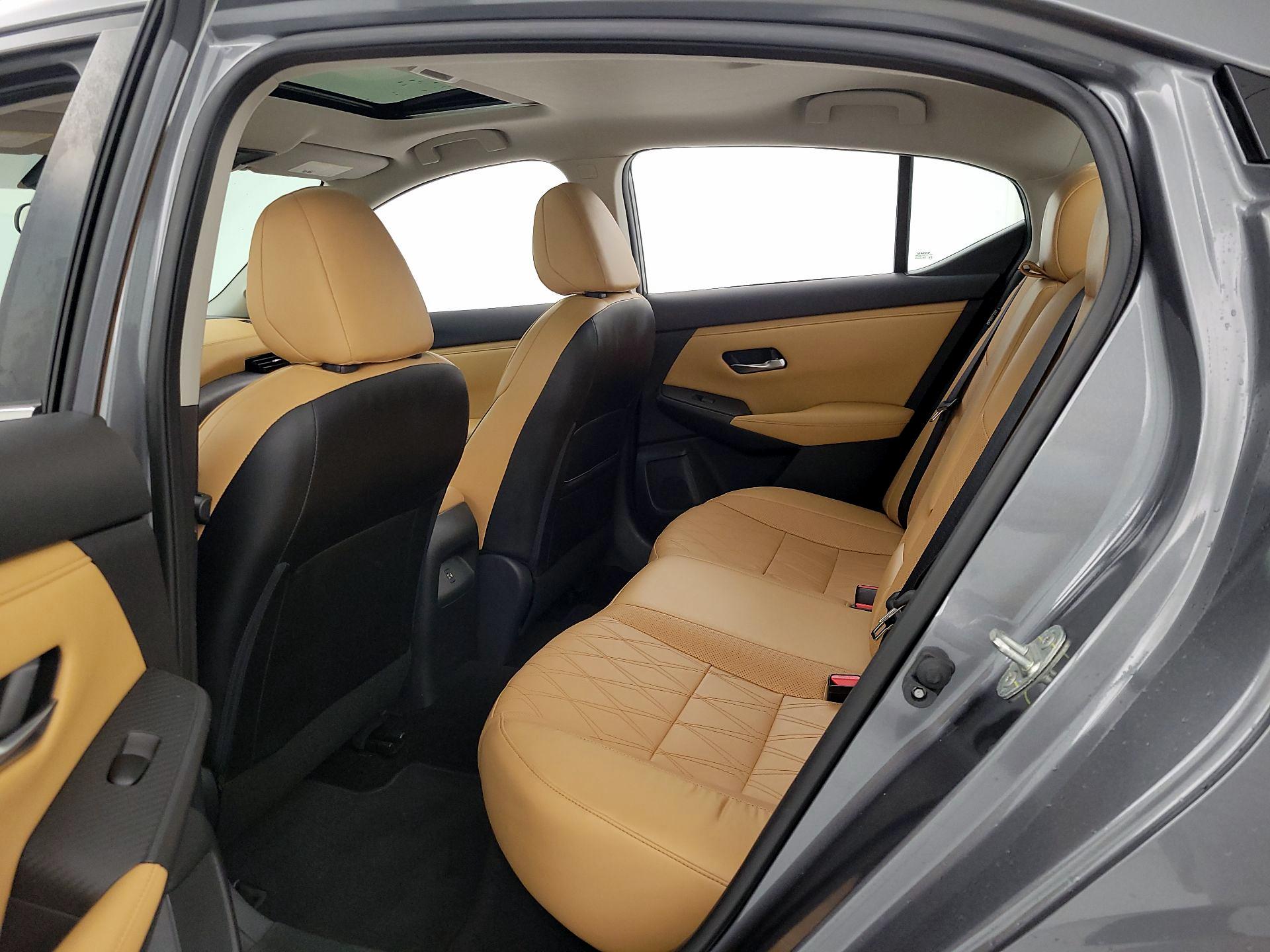 Thumbnail: 2021 Nissan Sentra - 20