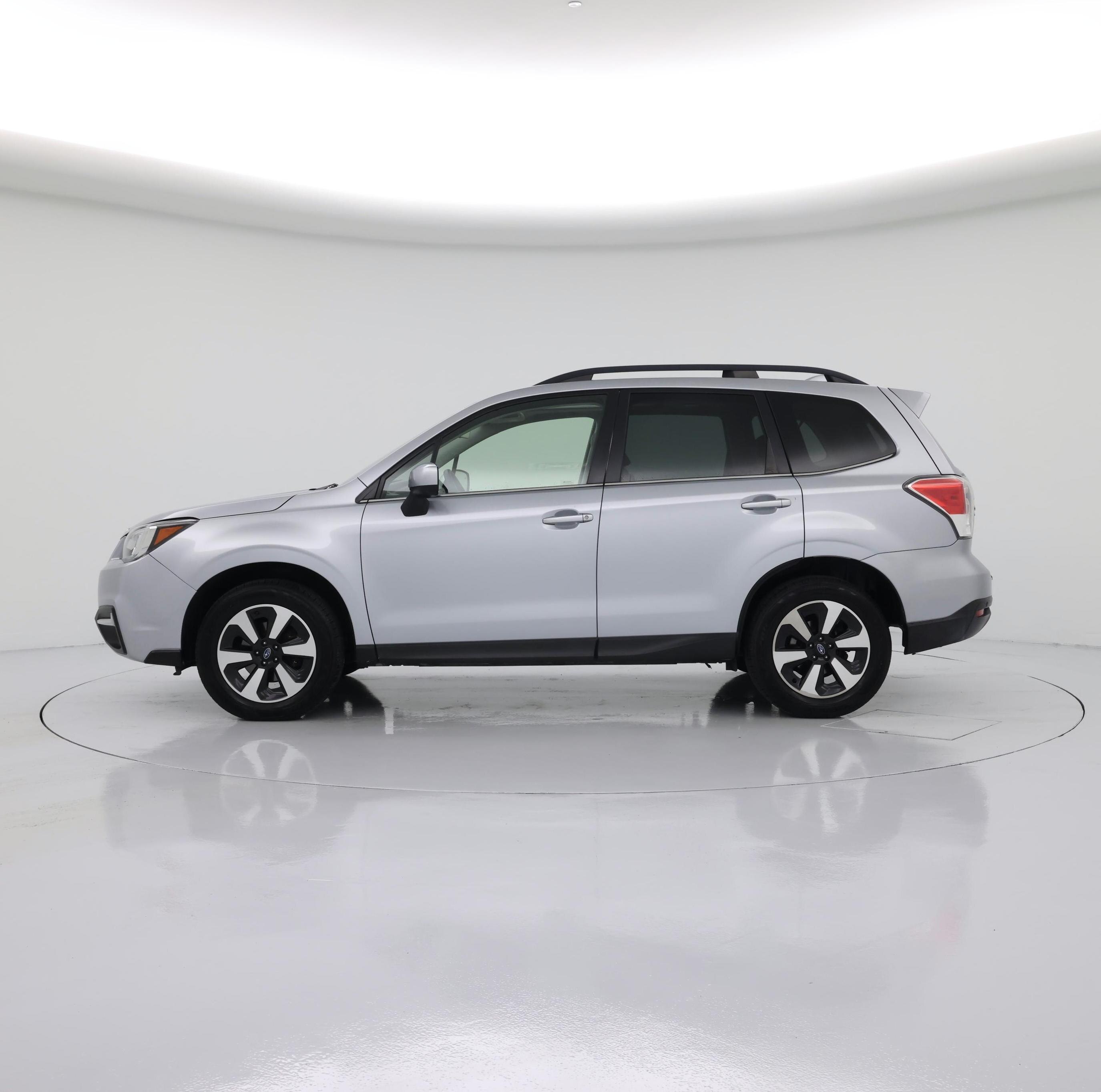 Thumbnail: 2018 Subaru Forester - 3