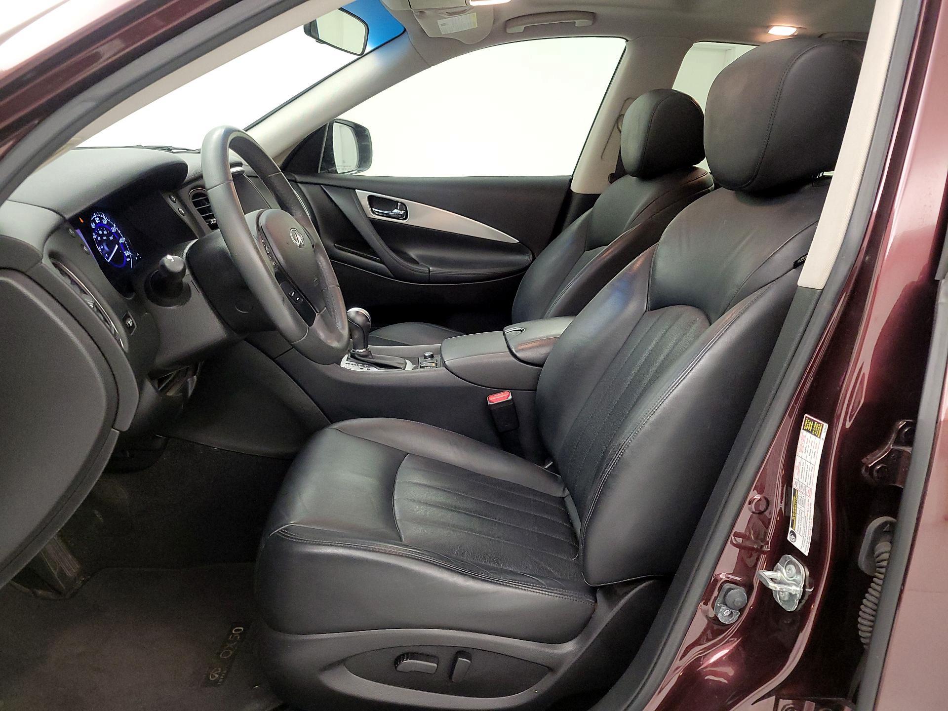 Thumbnail: 2017 INFINITI QX50 - 11