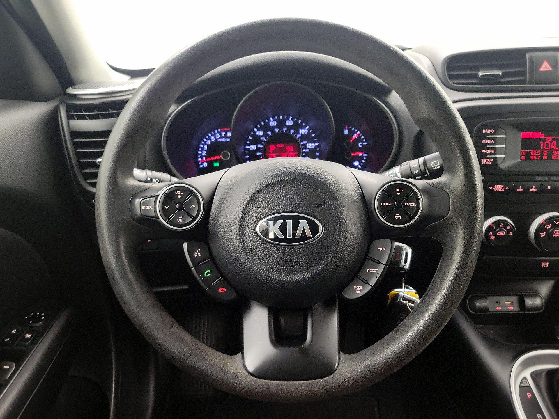 Thumbnail: 2016 Kia Soul - 10