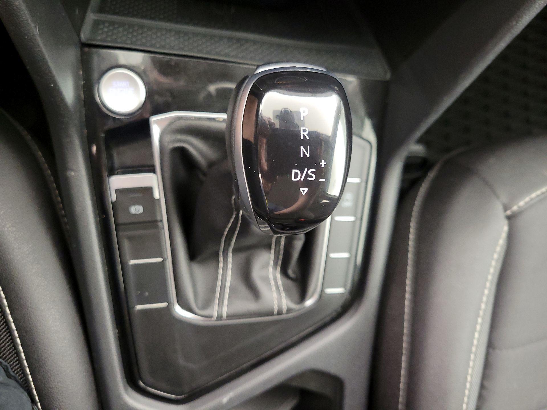 Thumbnail: 2024 Volkswagen Taos - 17