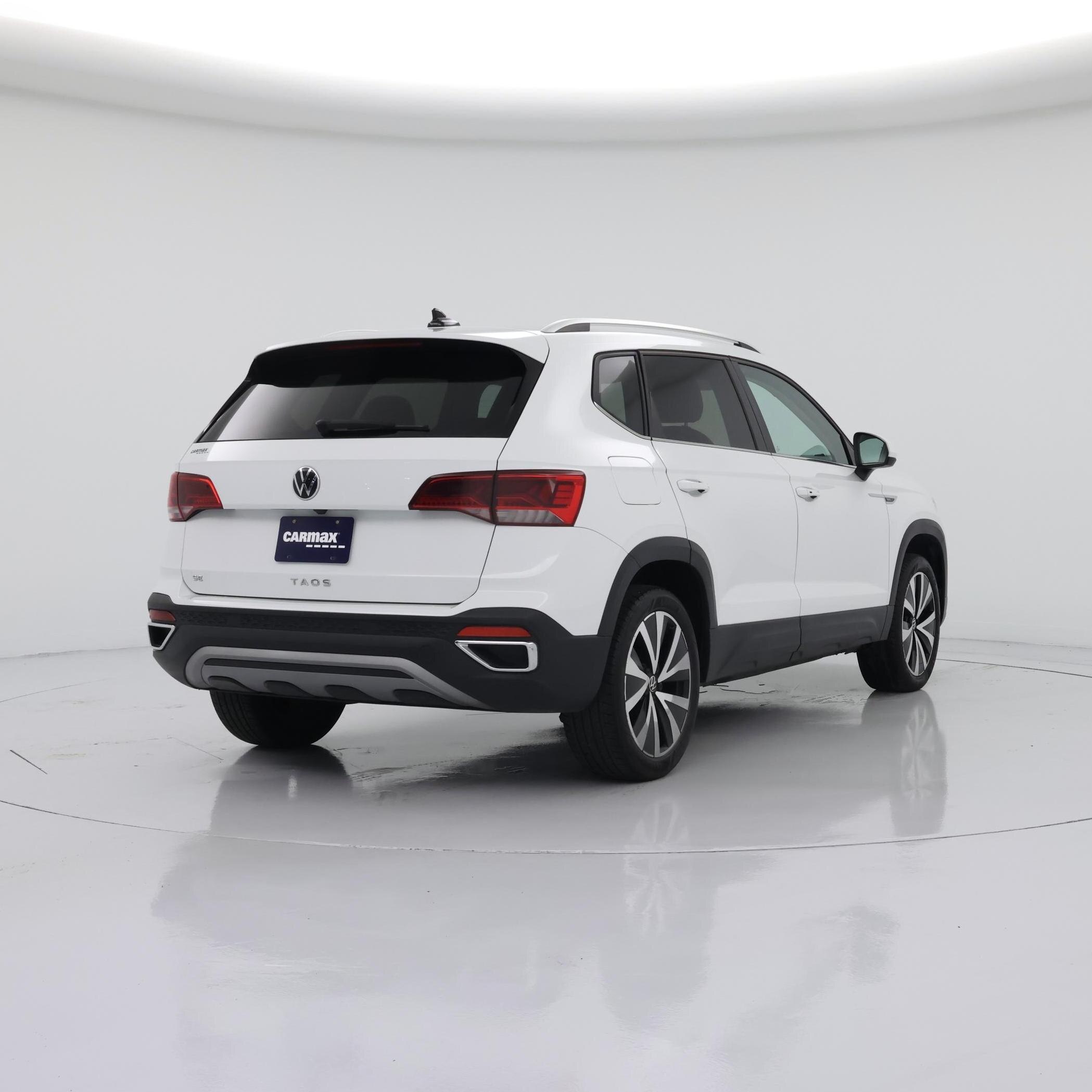 Thumbnail: 2024 Volkswagen Taos - 8