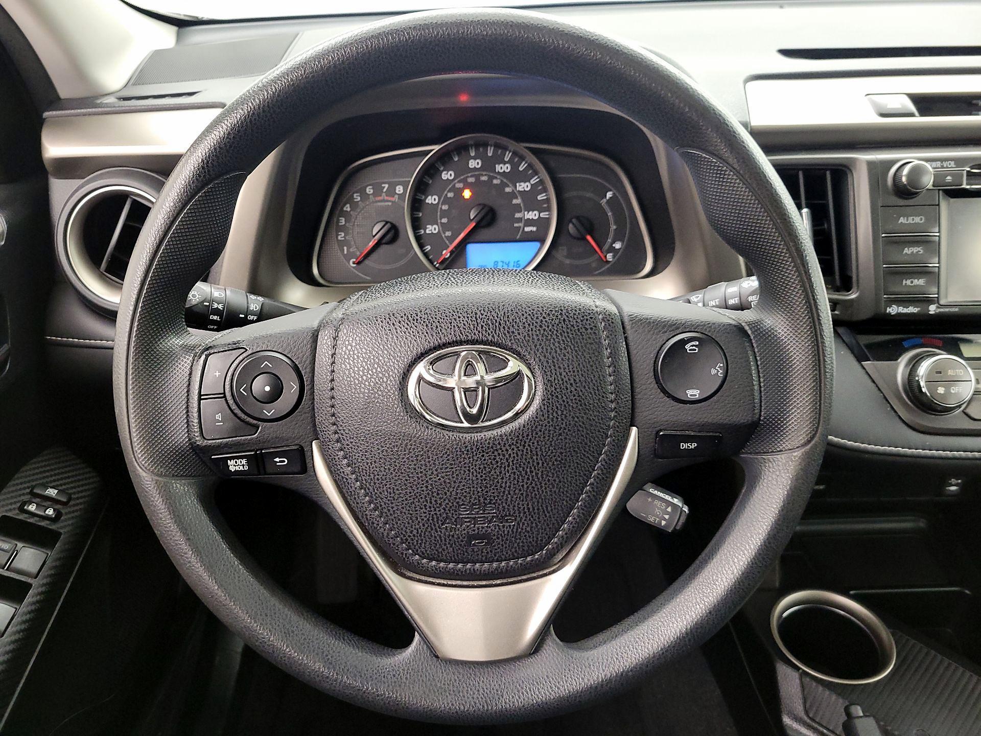Thumbnail: 2015 Toyota RAV4 - 10