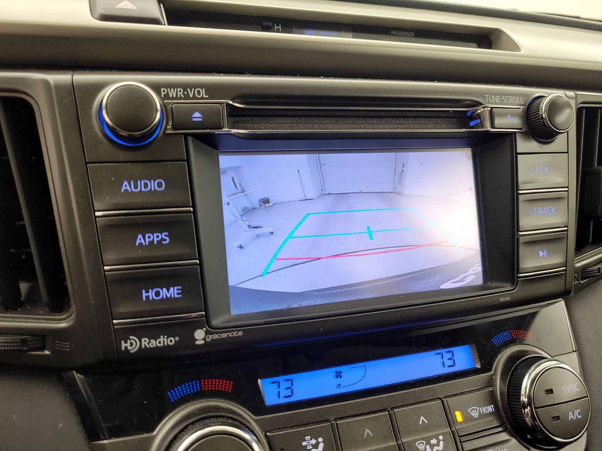 Thumbnail: 2015 Toyota RAV4 - 14