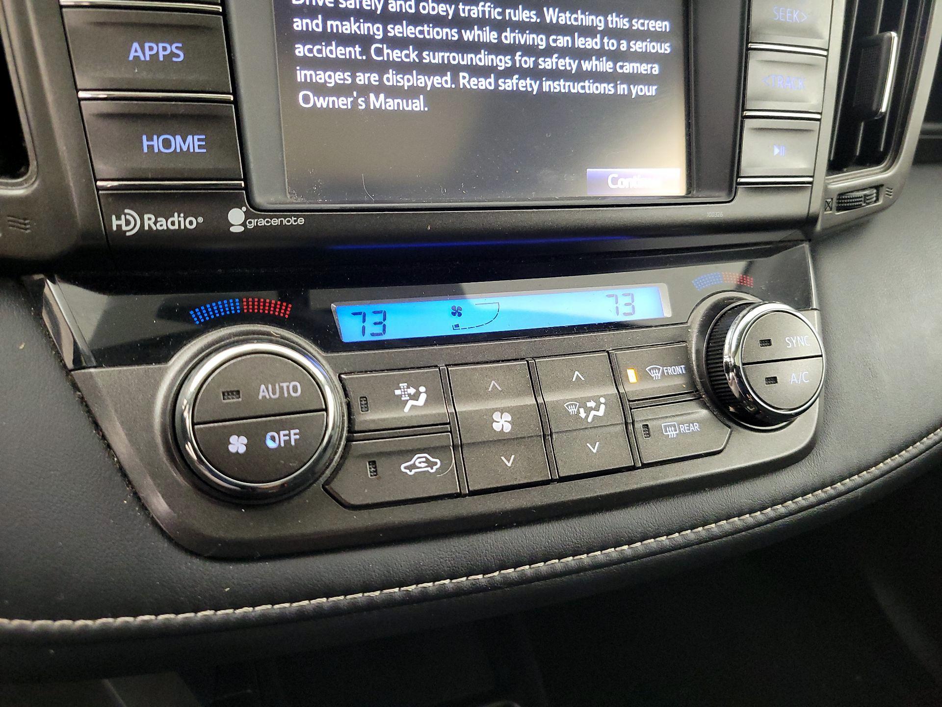 Thumbnail: 2015 Toyota RAV4 - 16