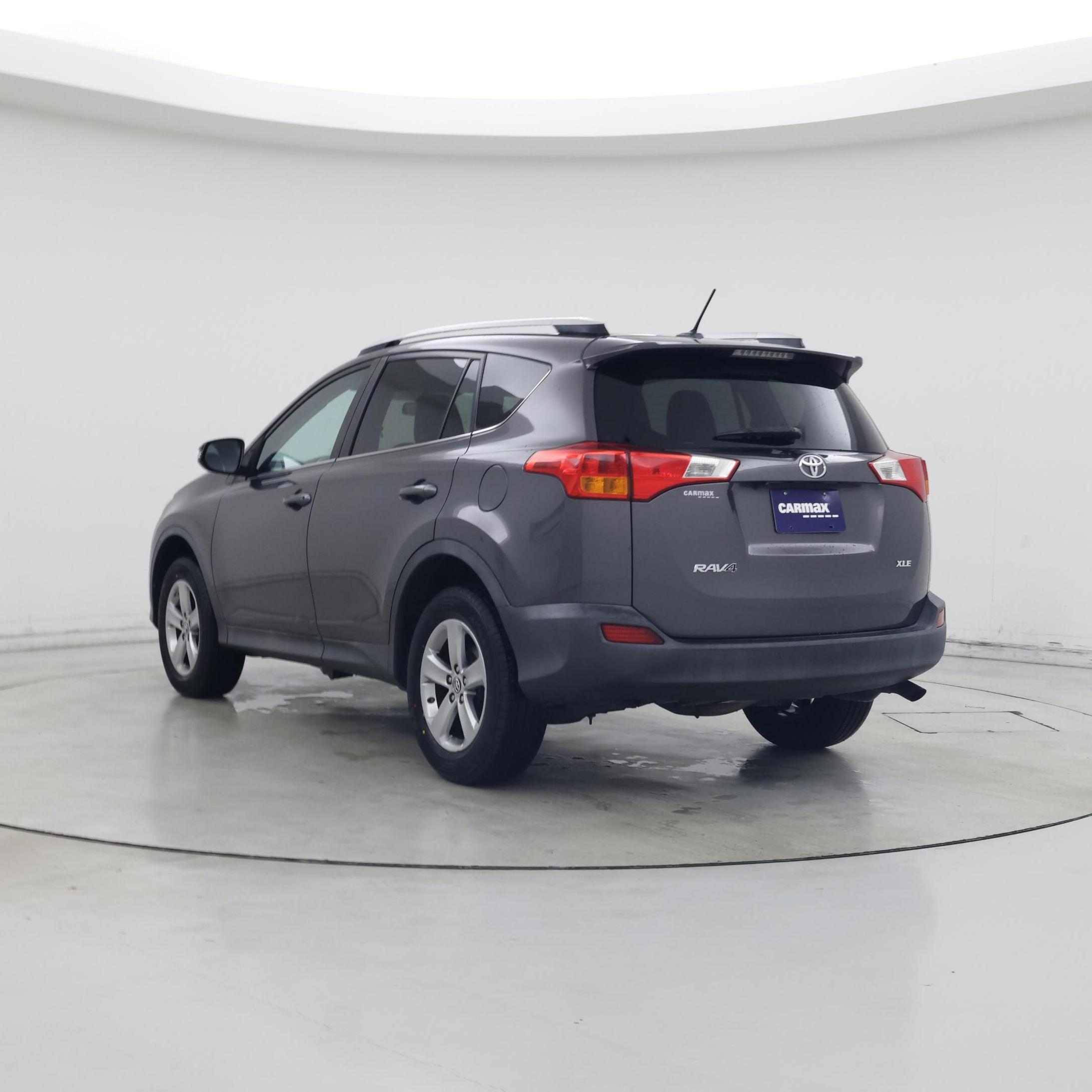 Thumbnail: 2015 Toyota RAV4 - 2